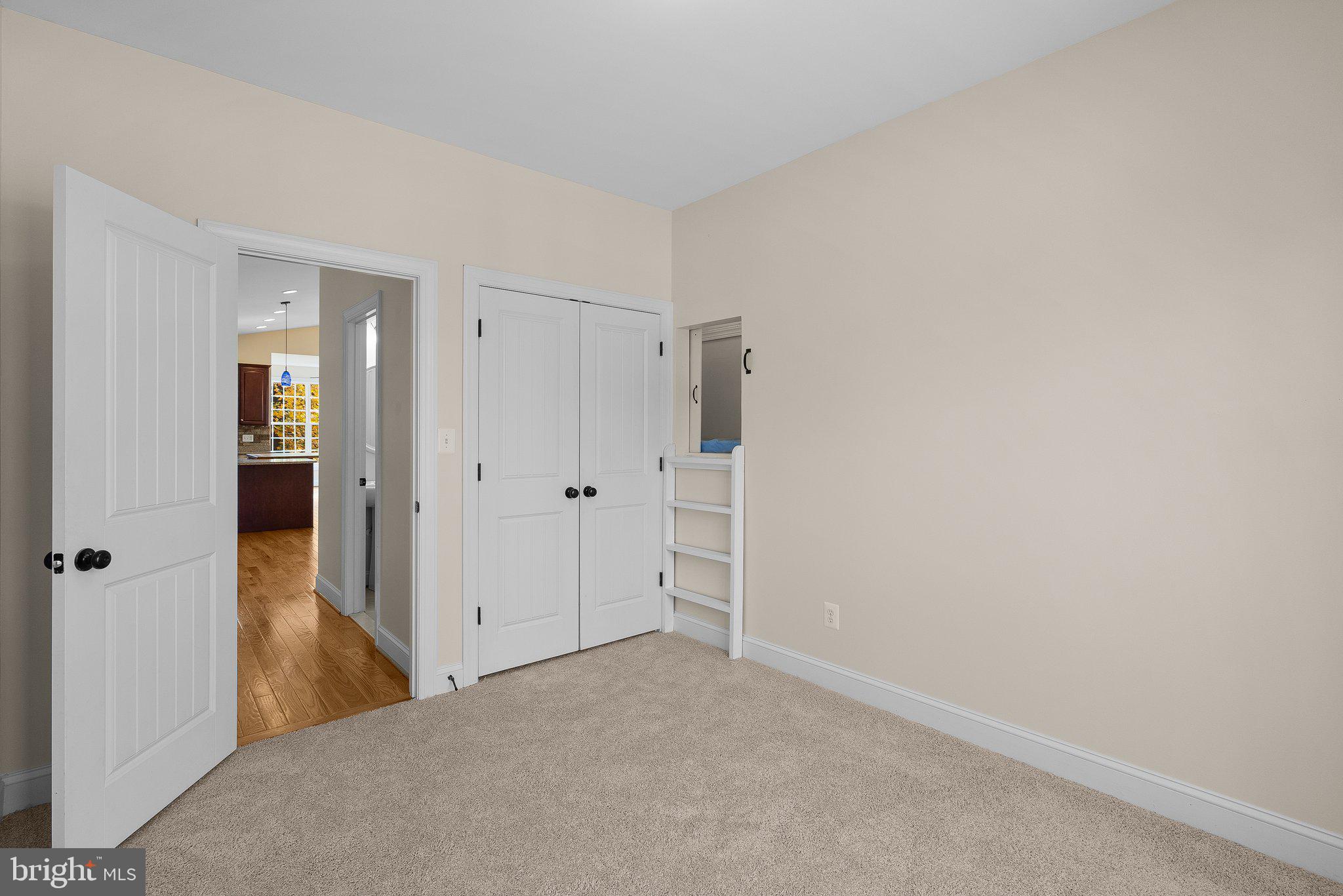 RIVIERA BEACH - Residential