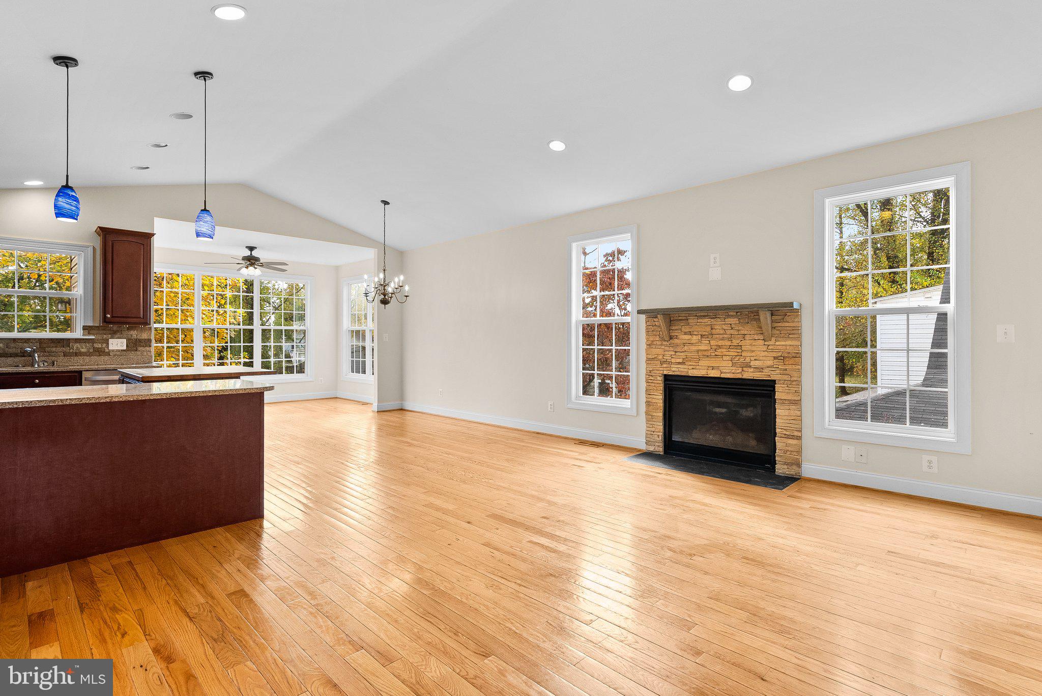 RIVIERA BEACH - Residential