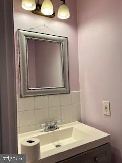 KEENE MILL WOODS - Residential Lease