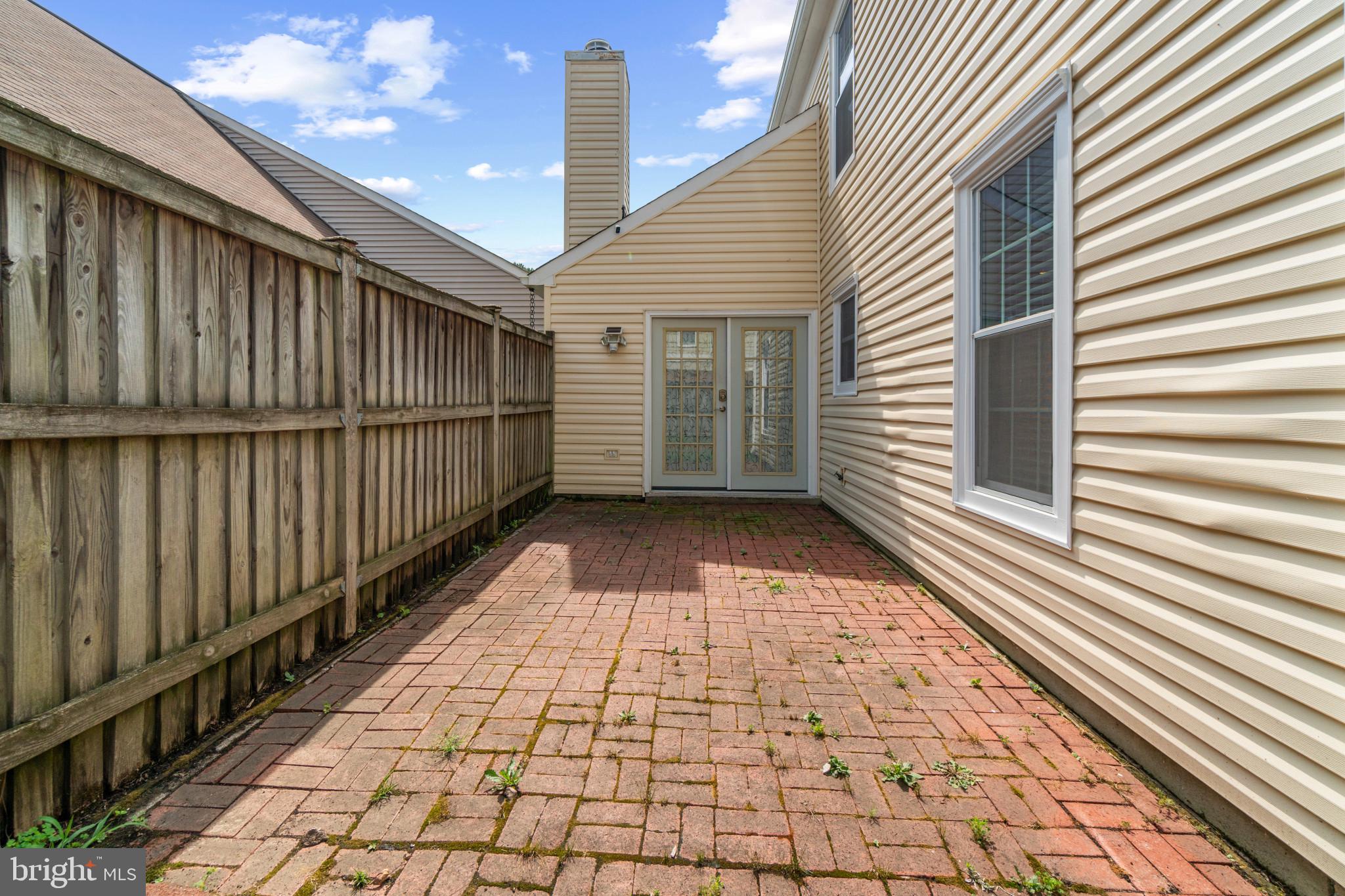 CROFTON VILLAGE - Residential