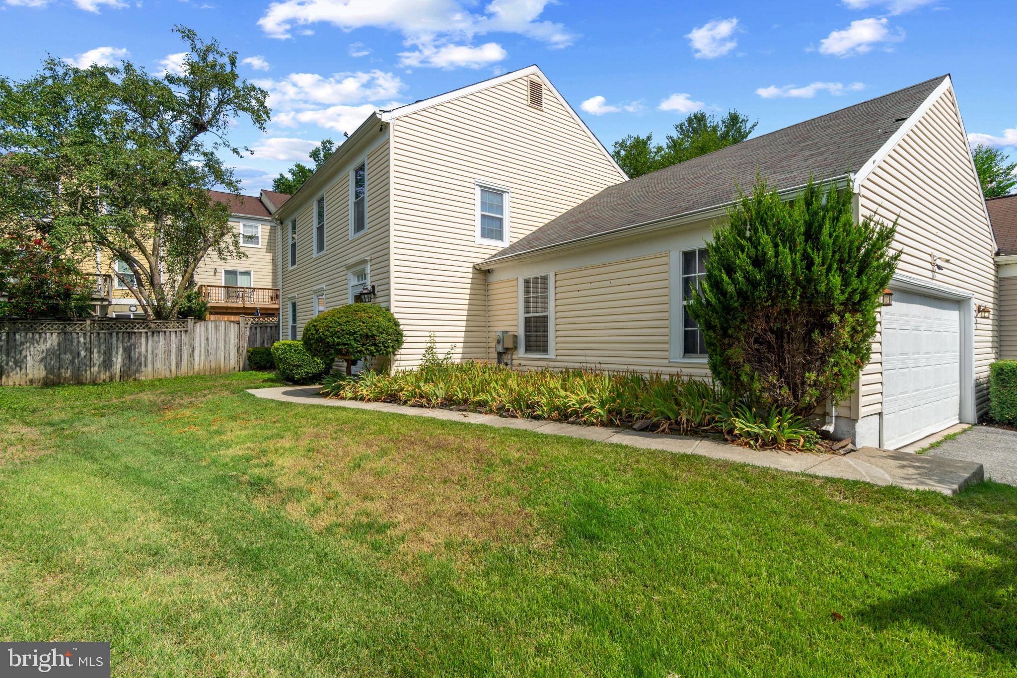 CROFTON VILLAGE - Residential