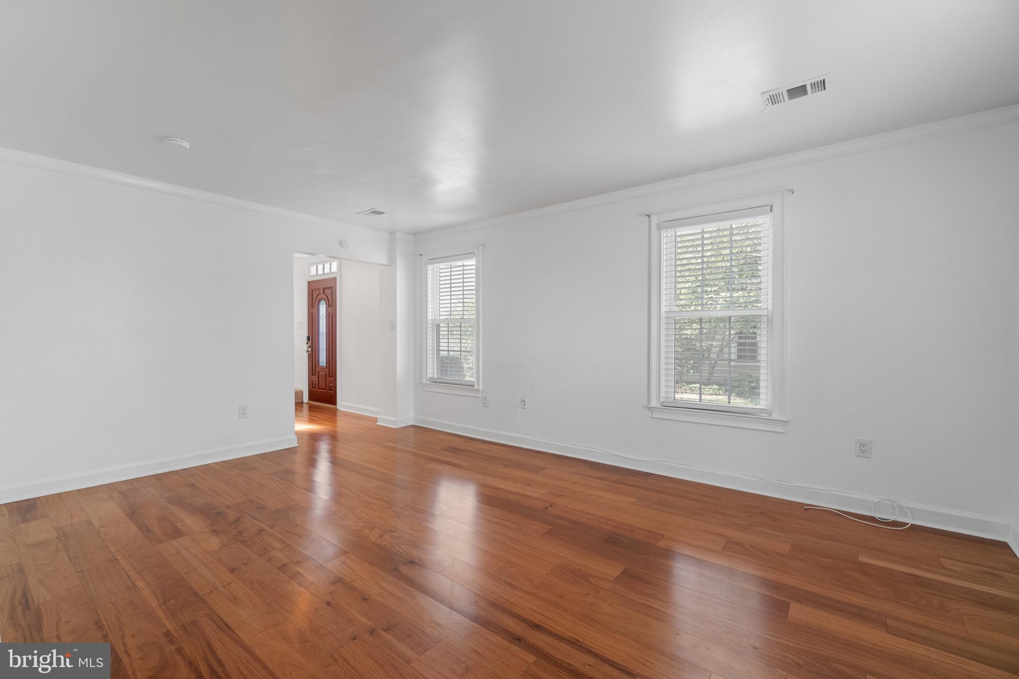 CROFTON VILLAGE - Residential