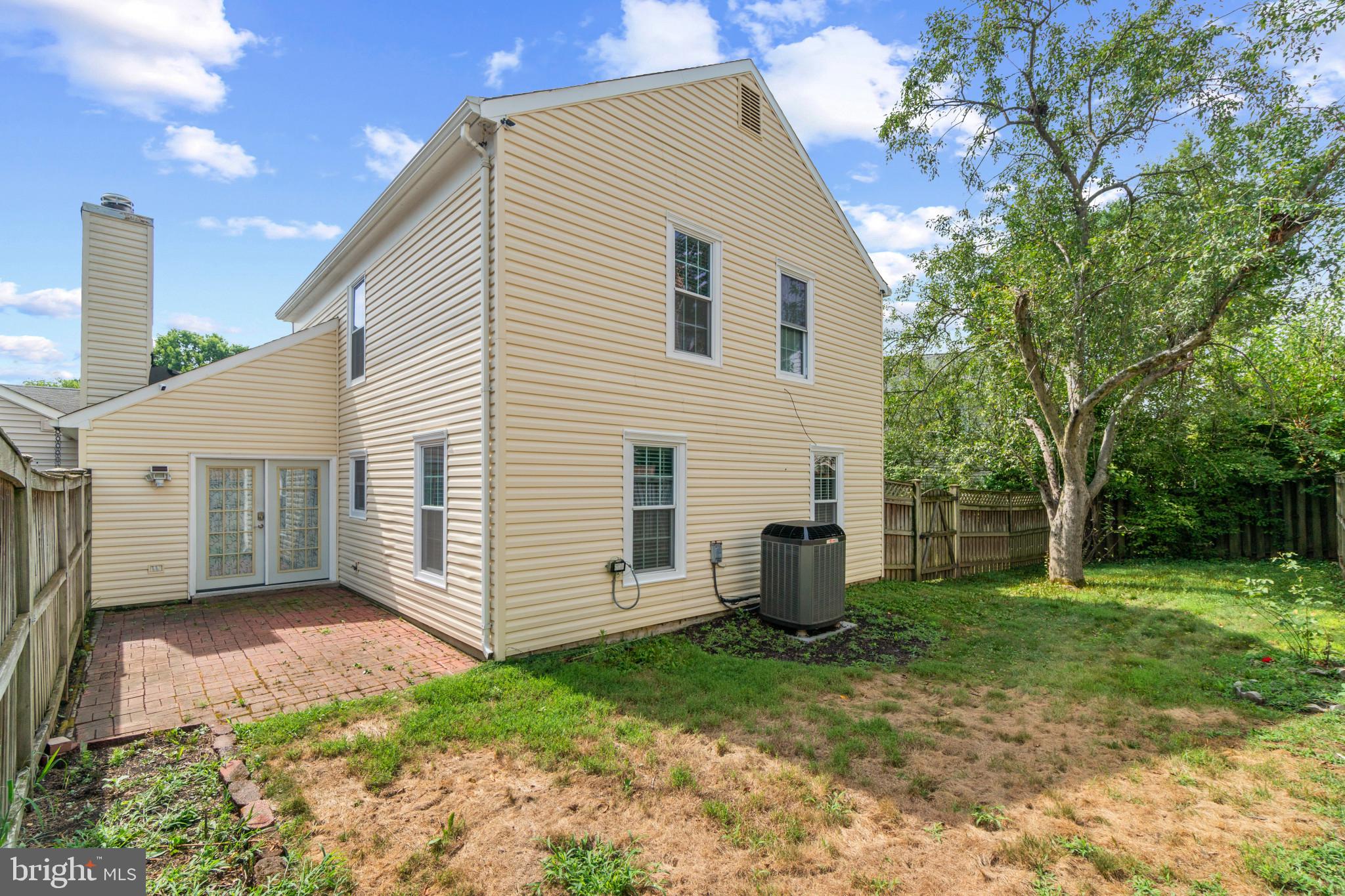 CROFTON VILLAGE - Residential