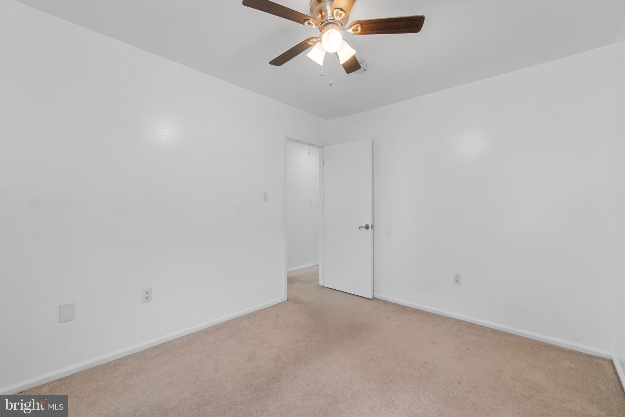 CROFTON VILLAGE - Residential