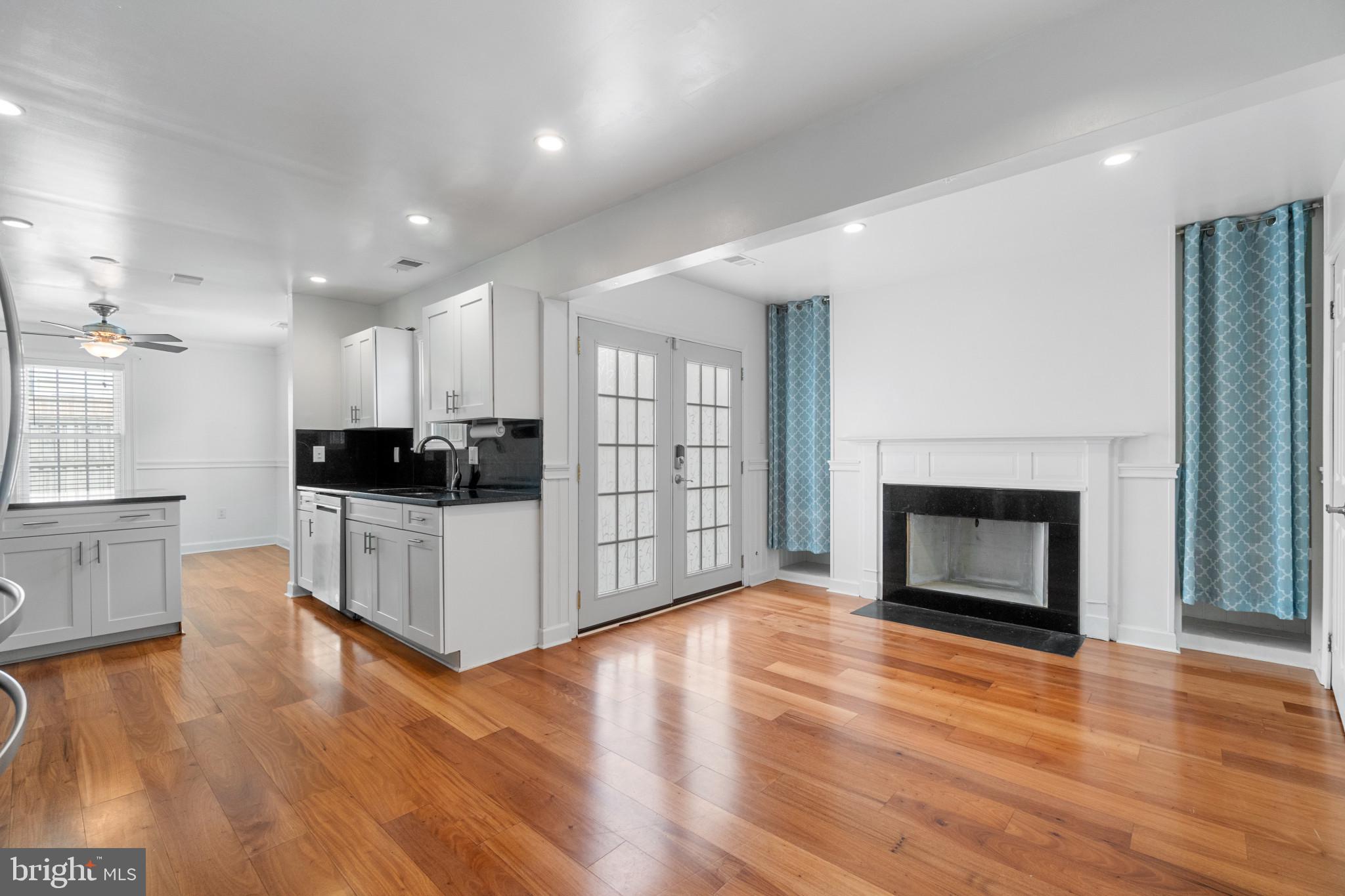 CROFTON VILLAGE - Residential