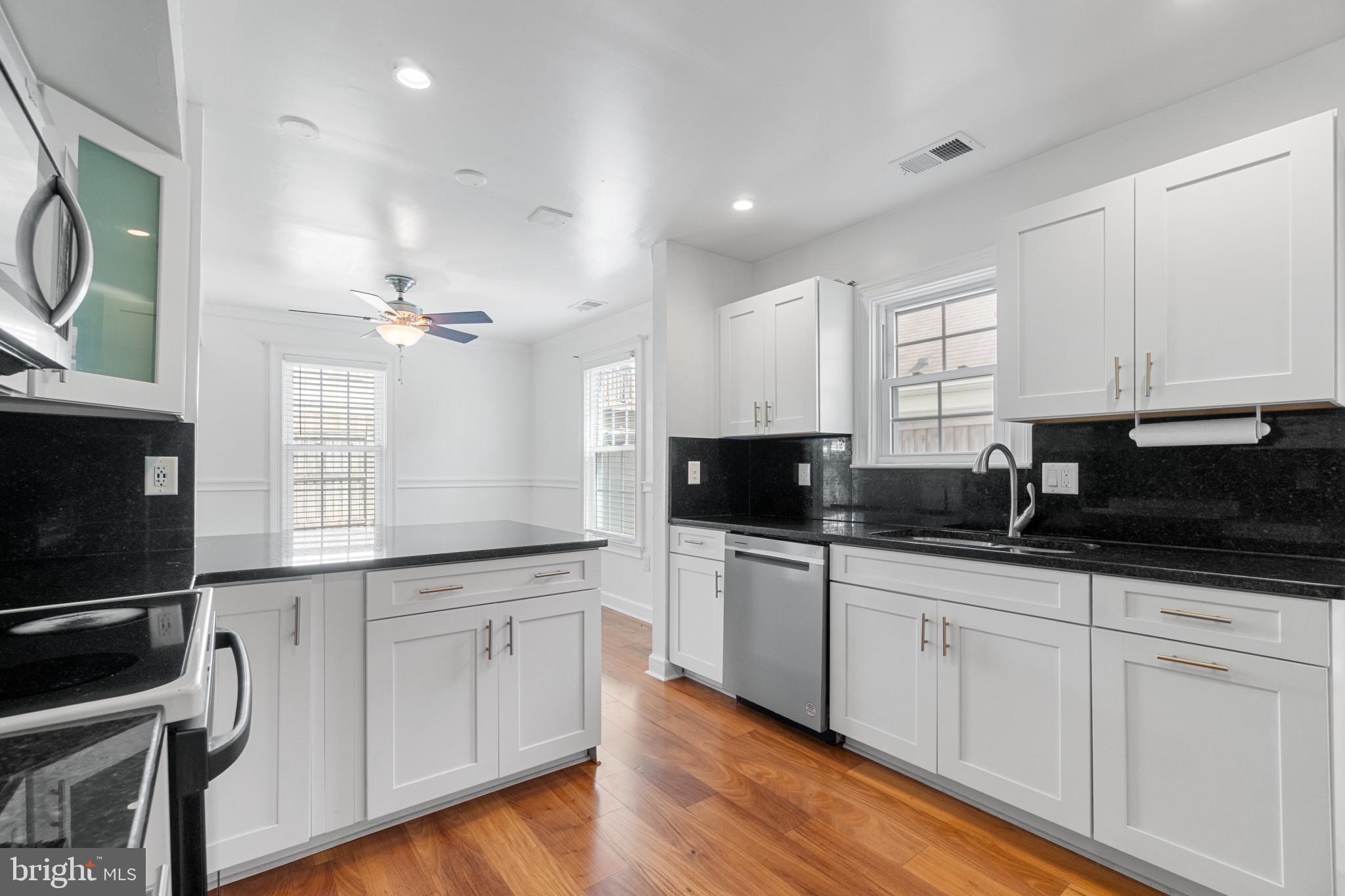 CROFTON VILLAGE - Residential