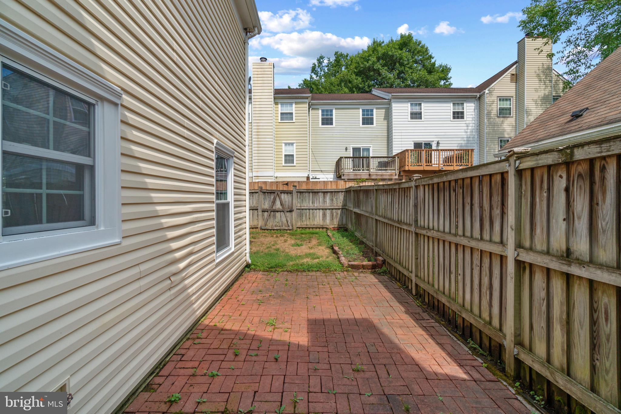 CROFTON VILLAGE - Residential