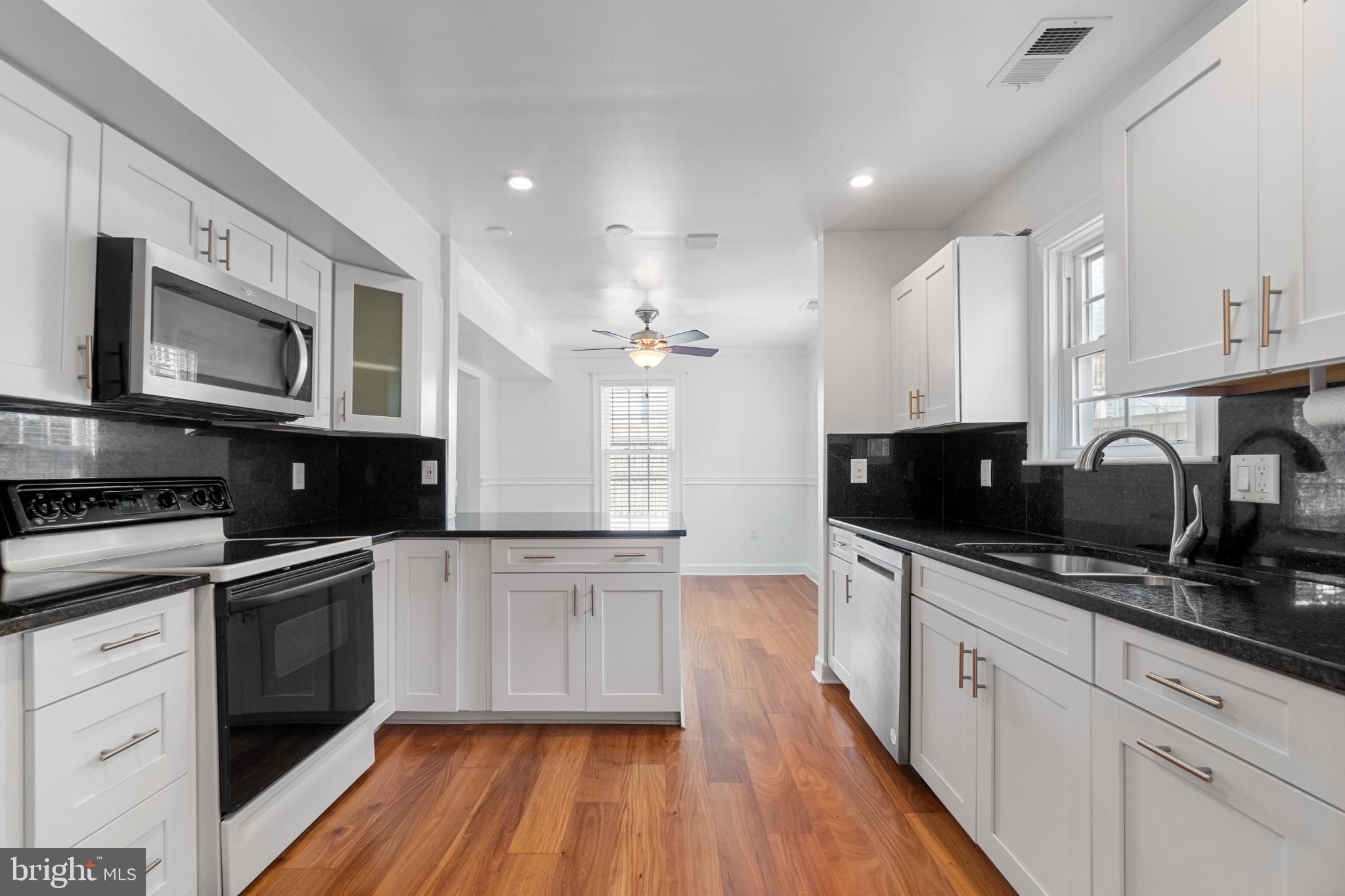 CROFTON VILLAGE - Residential