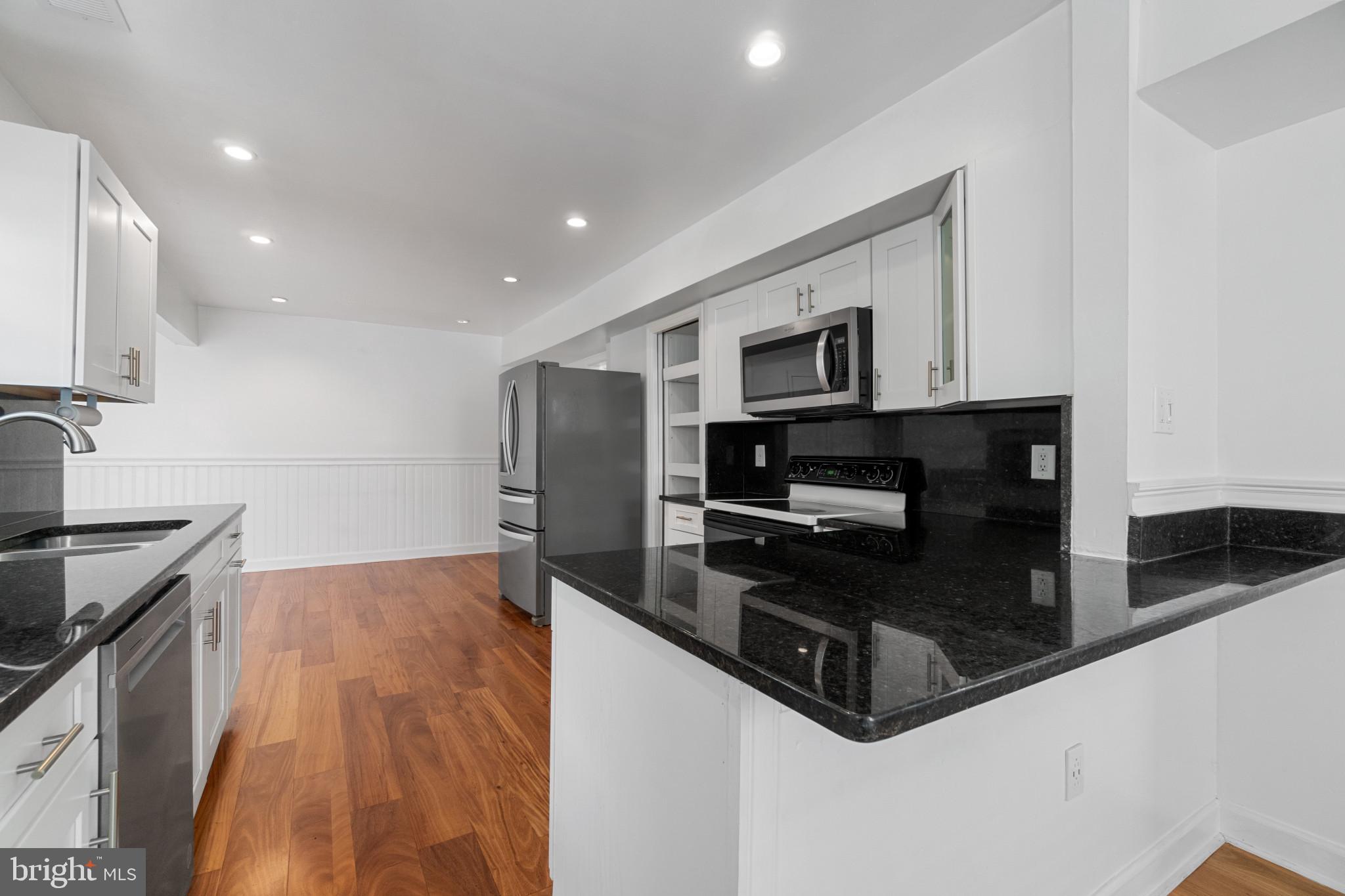 CROFTON VILLAGE - Residential