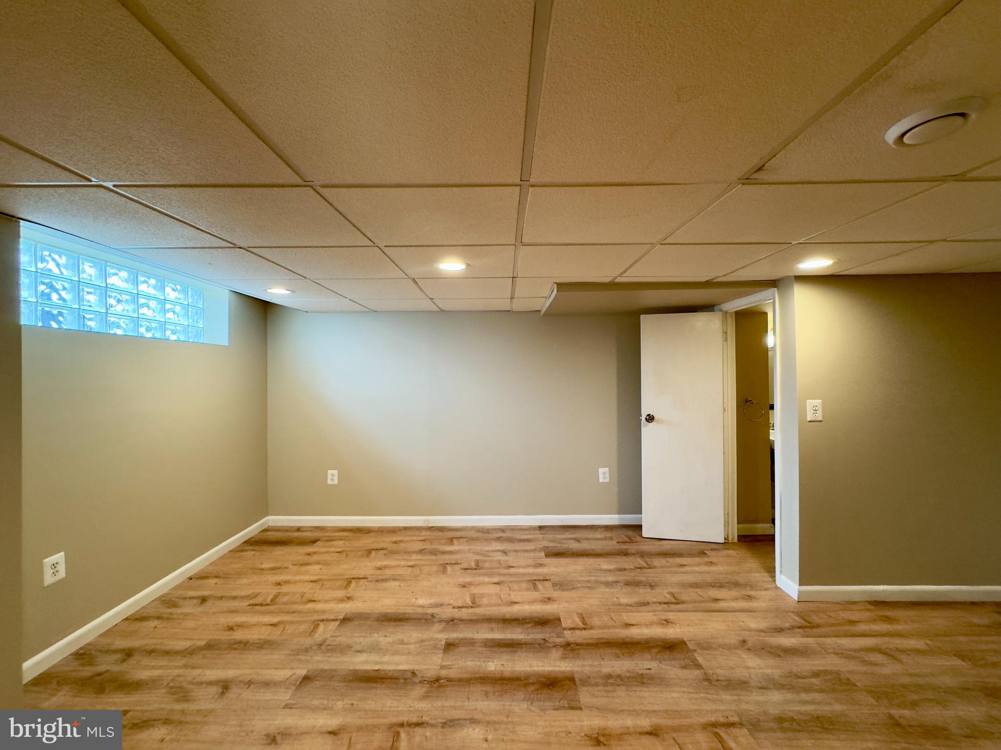 RIDGELEIGH - Residential Lease