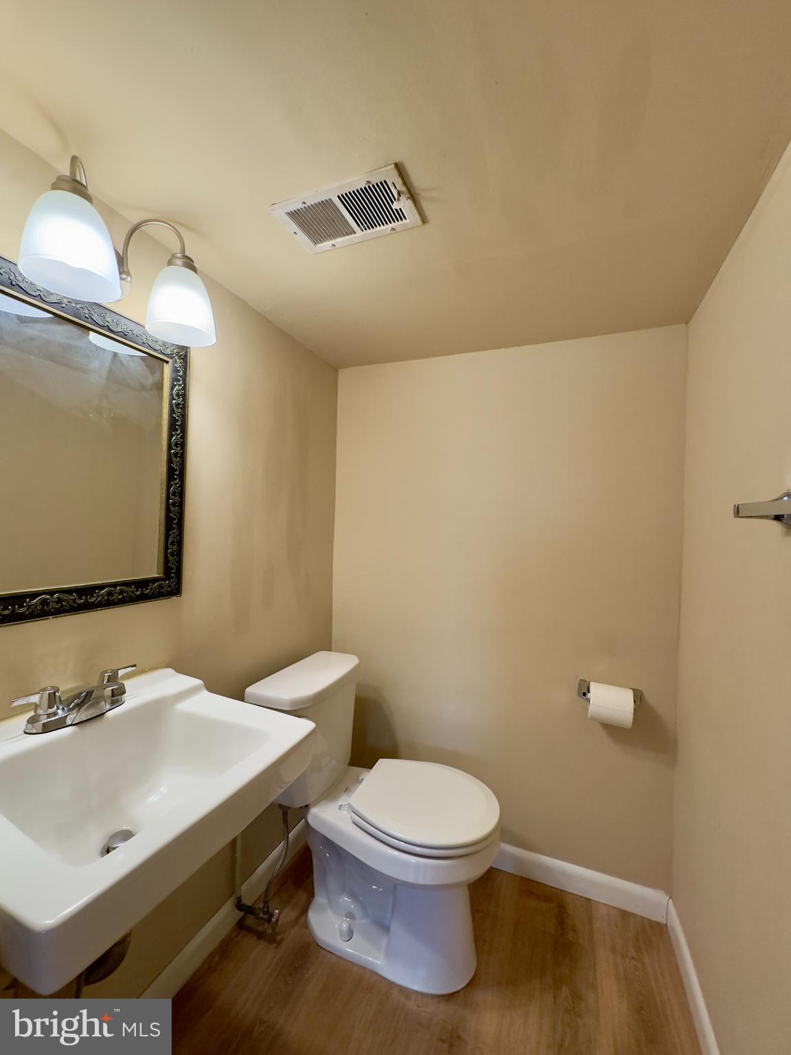 RIDGELEIGH - Residential Lease