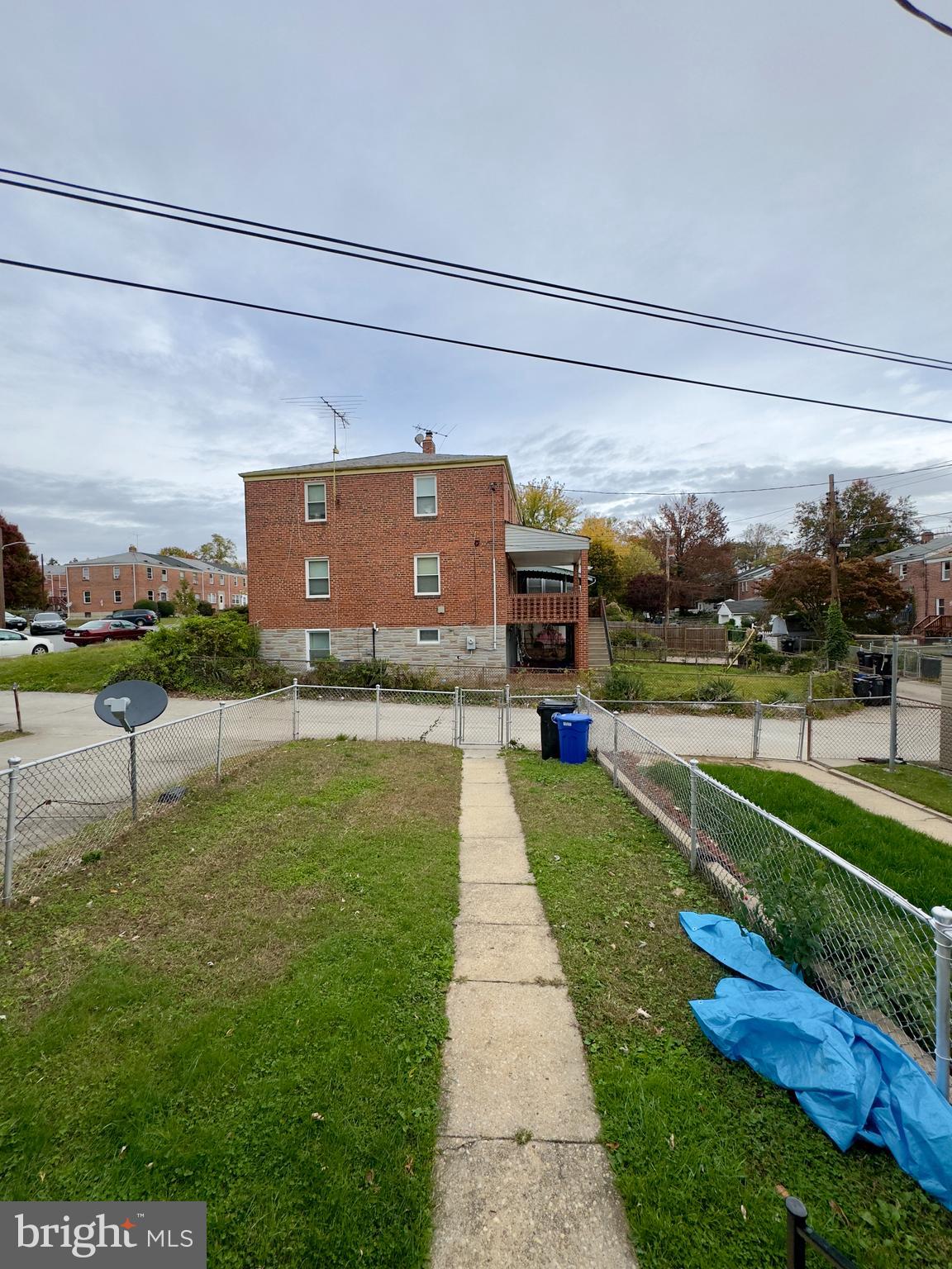 RIDGELEIGH - Residential Lease