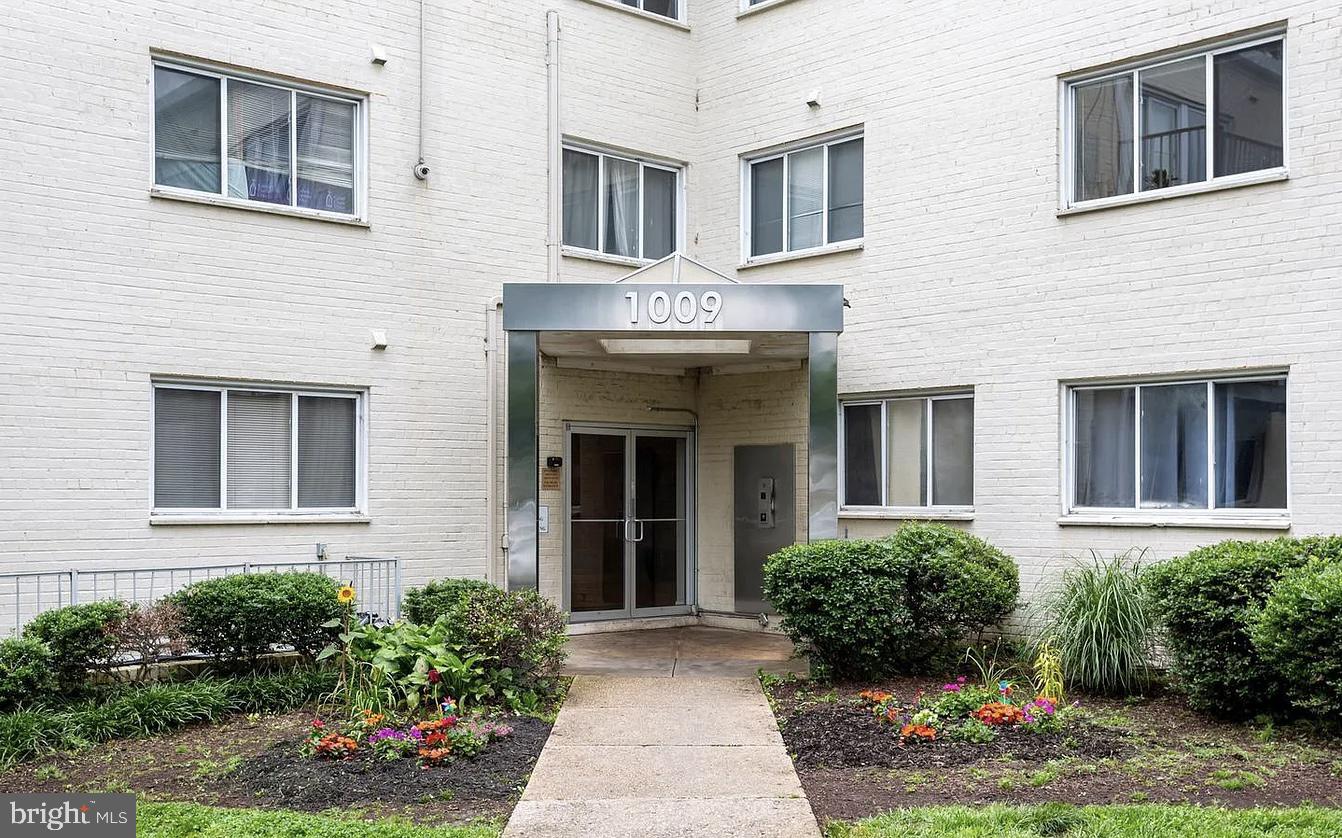 THE FAIRMONT - Residential