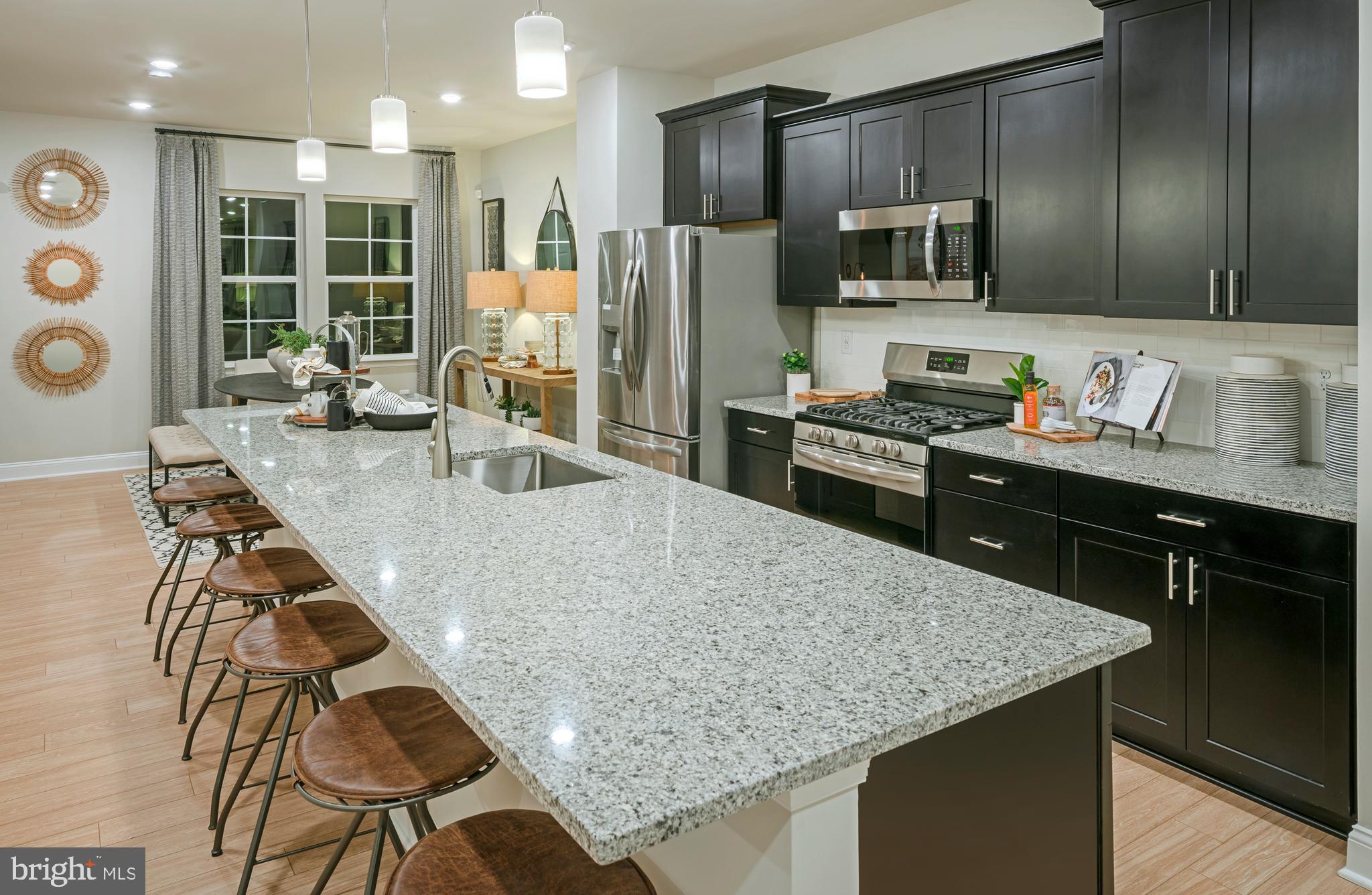 OXFORD SQUARE - Residential