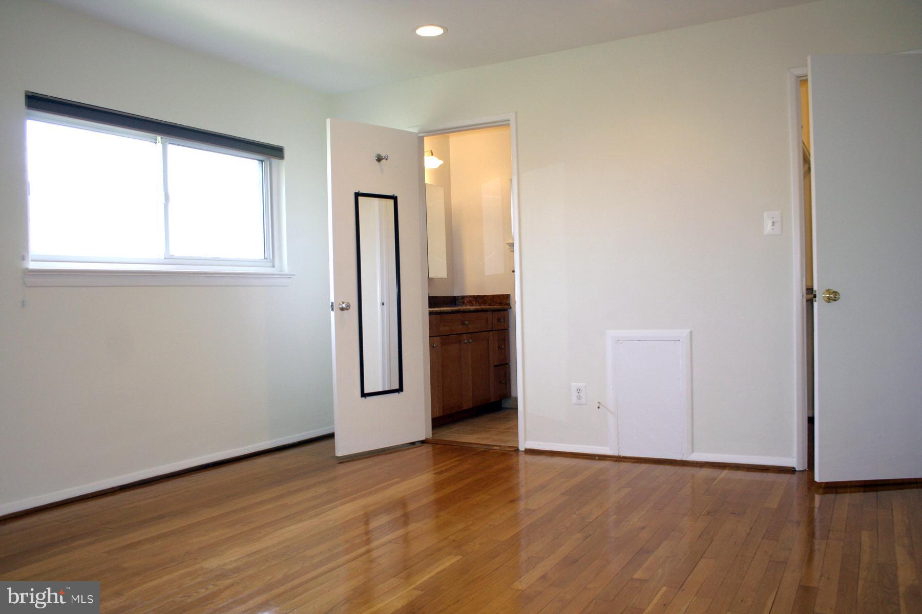 LONGMEADOW - Residential Lease