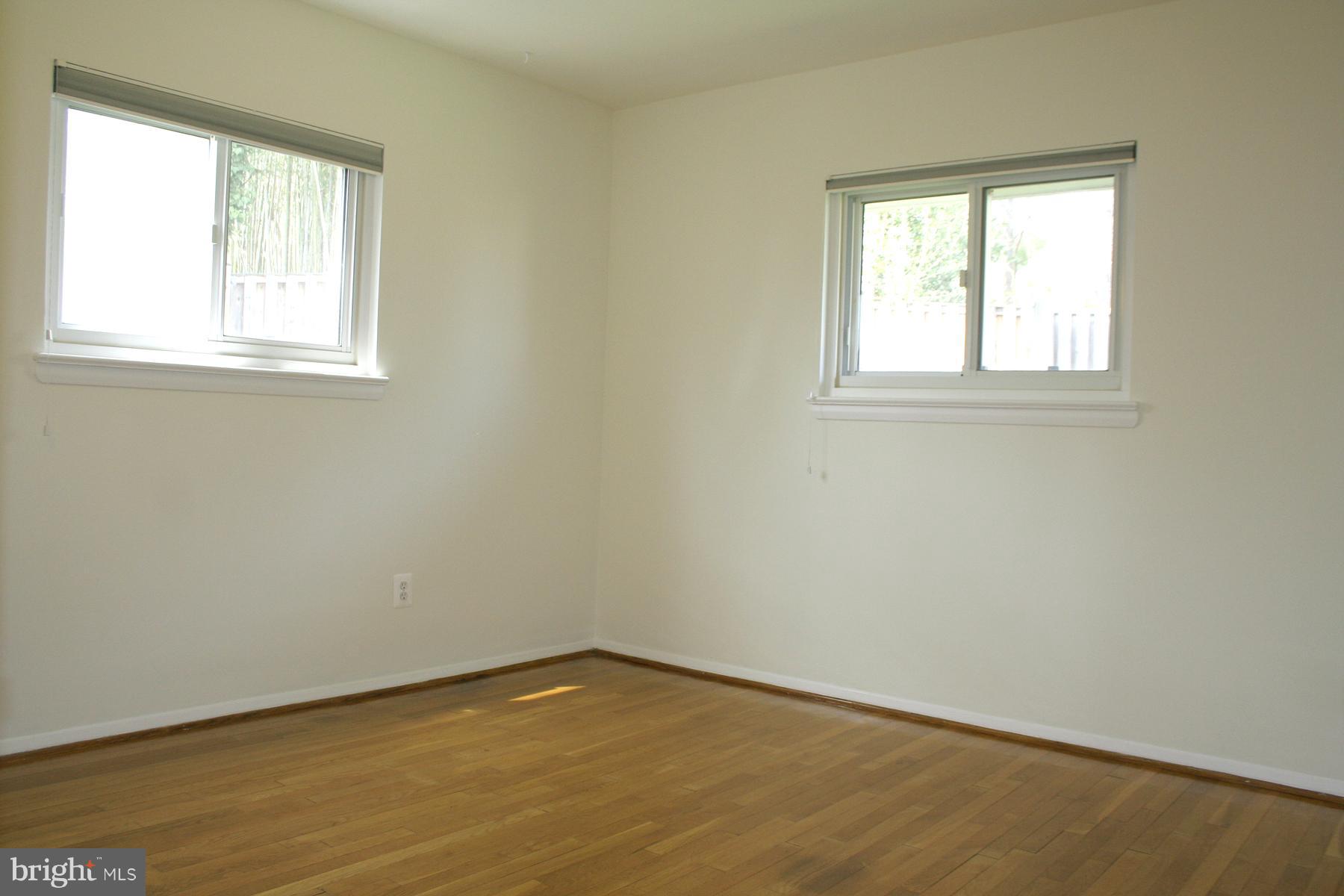 LONGMEADOW - Residential Lease