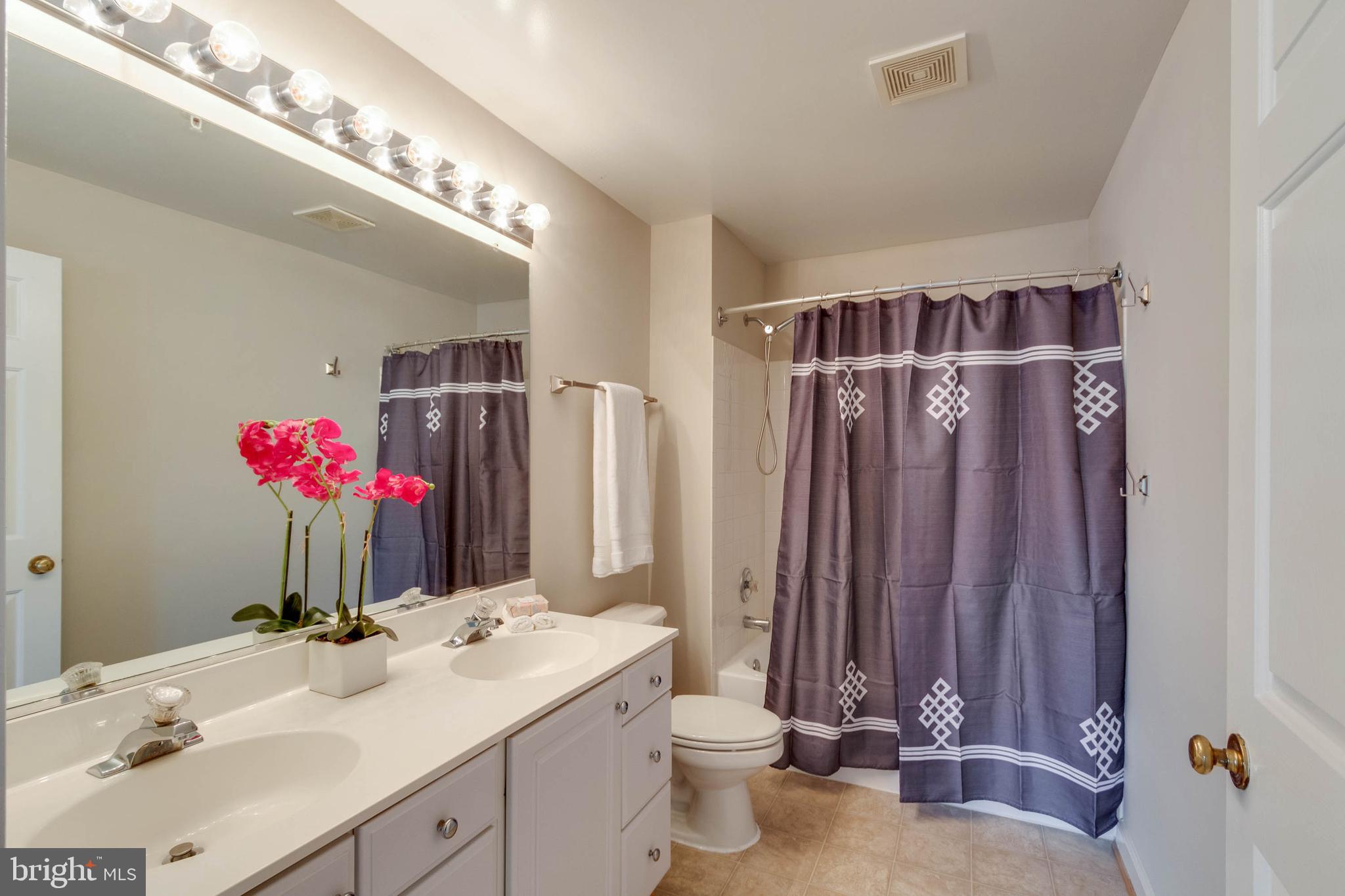 HIGHLAND AT GUNSTON CORNER - Residential