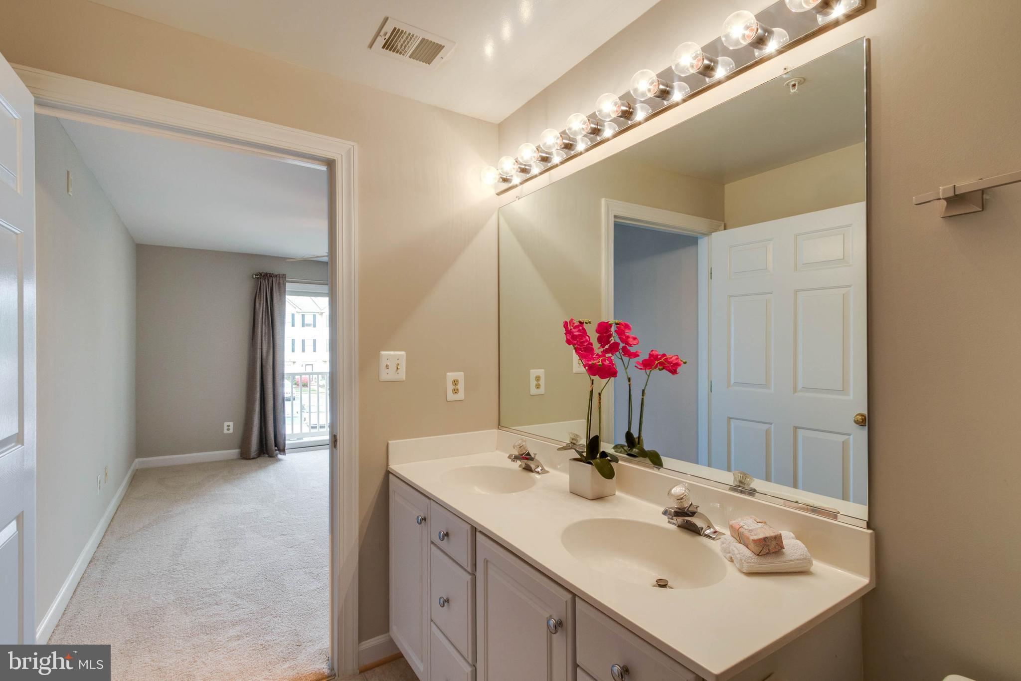 HIGHLAND AT GUNSTON CORNER - Residential