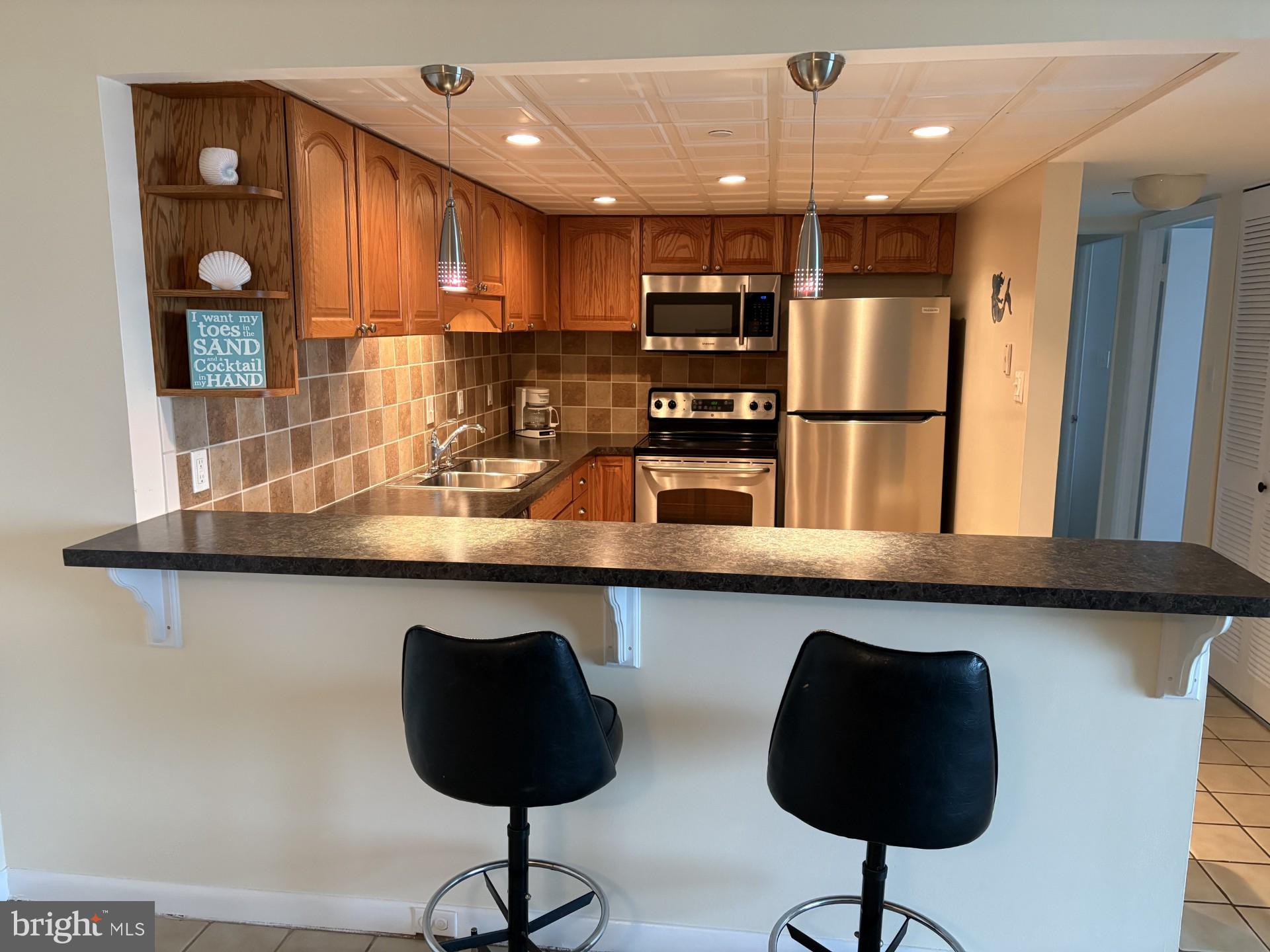 10700 COASTAL HIGHWAY 1004