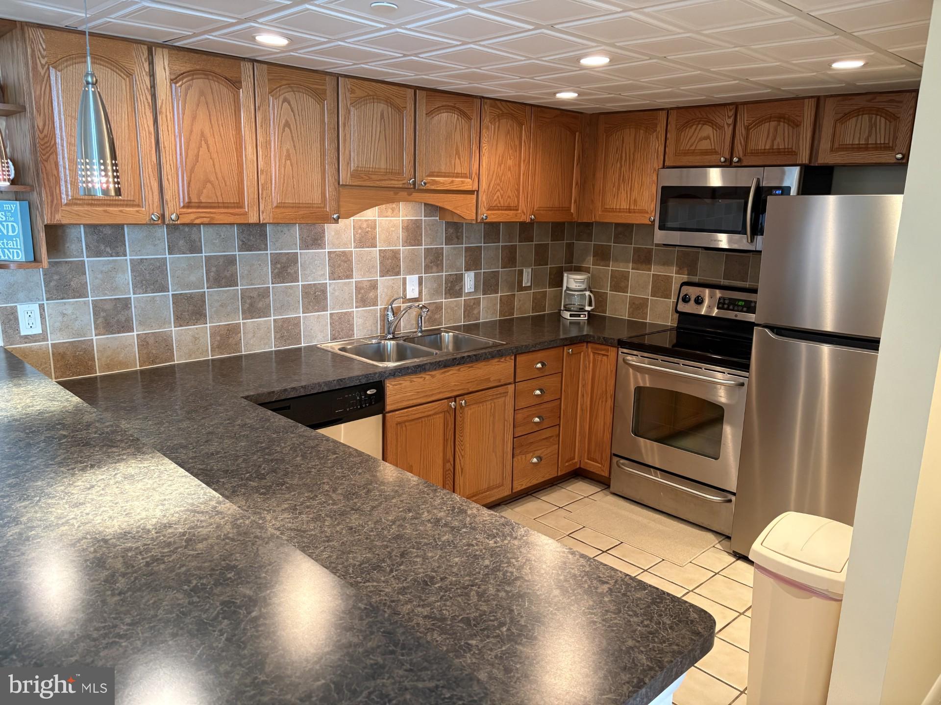 10700 COASTAL HIGHWAY 1004