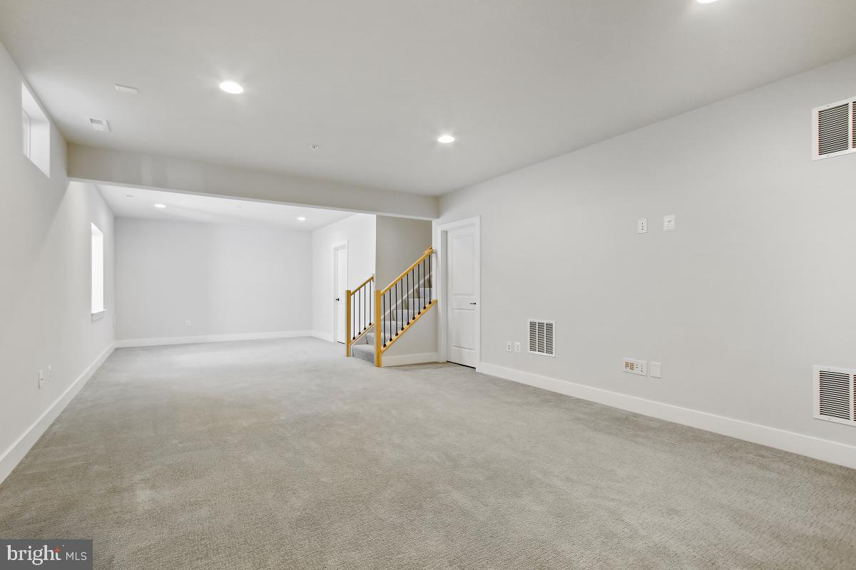 CABIN BRANCH - Residential