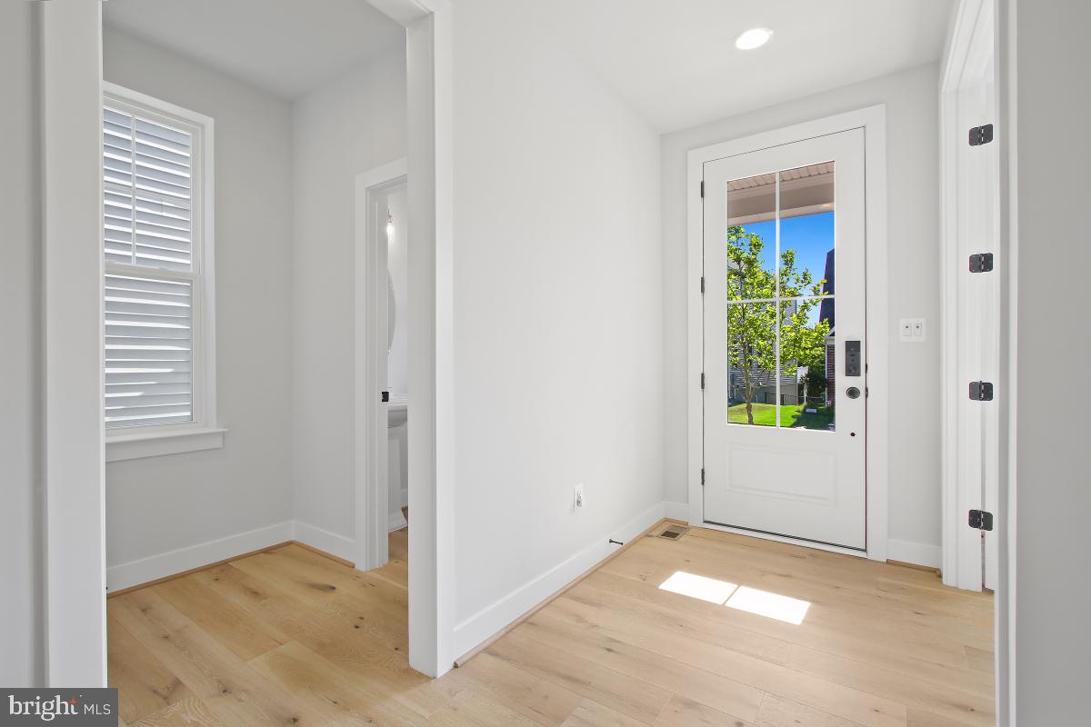 CABIN BRANCH - Residential