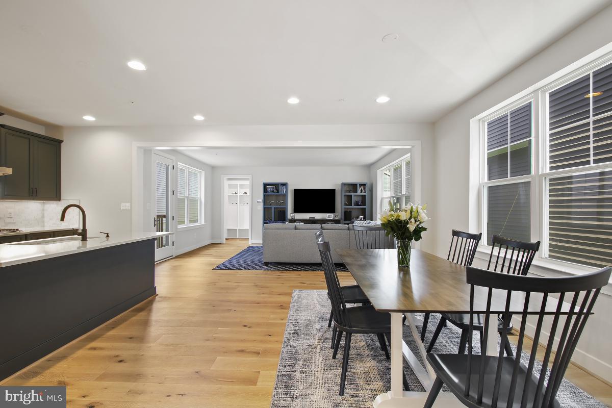 CABIN BRANCH - Residential