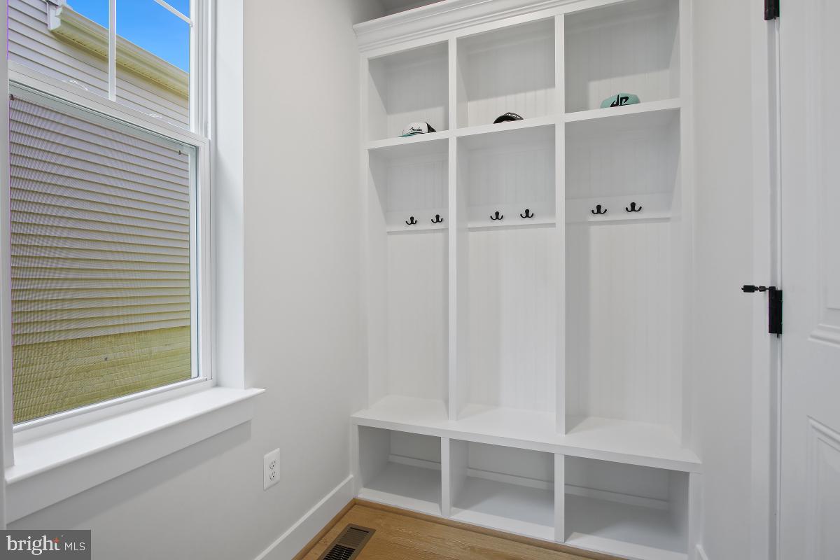 CABIN BRANCH - Residential