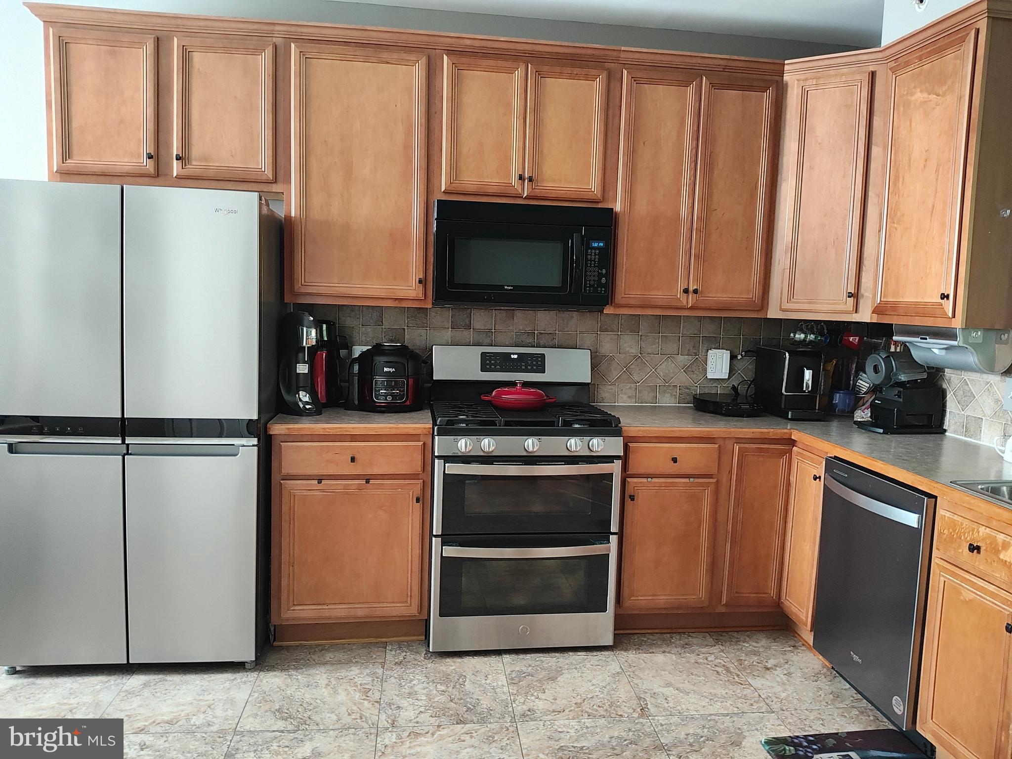 BELMONT BAY - Residential Lease