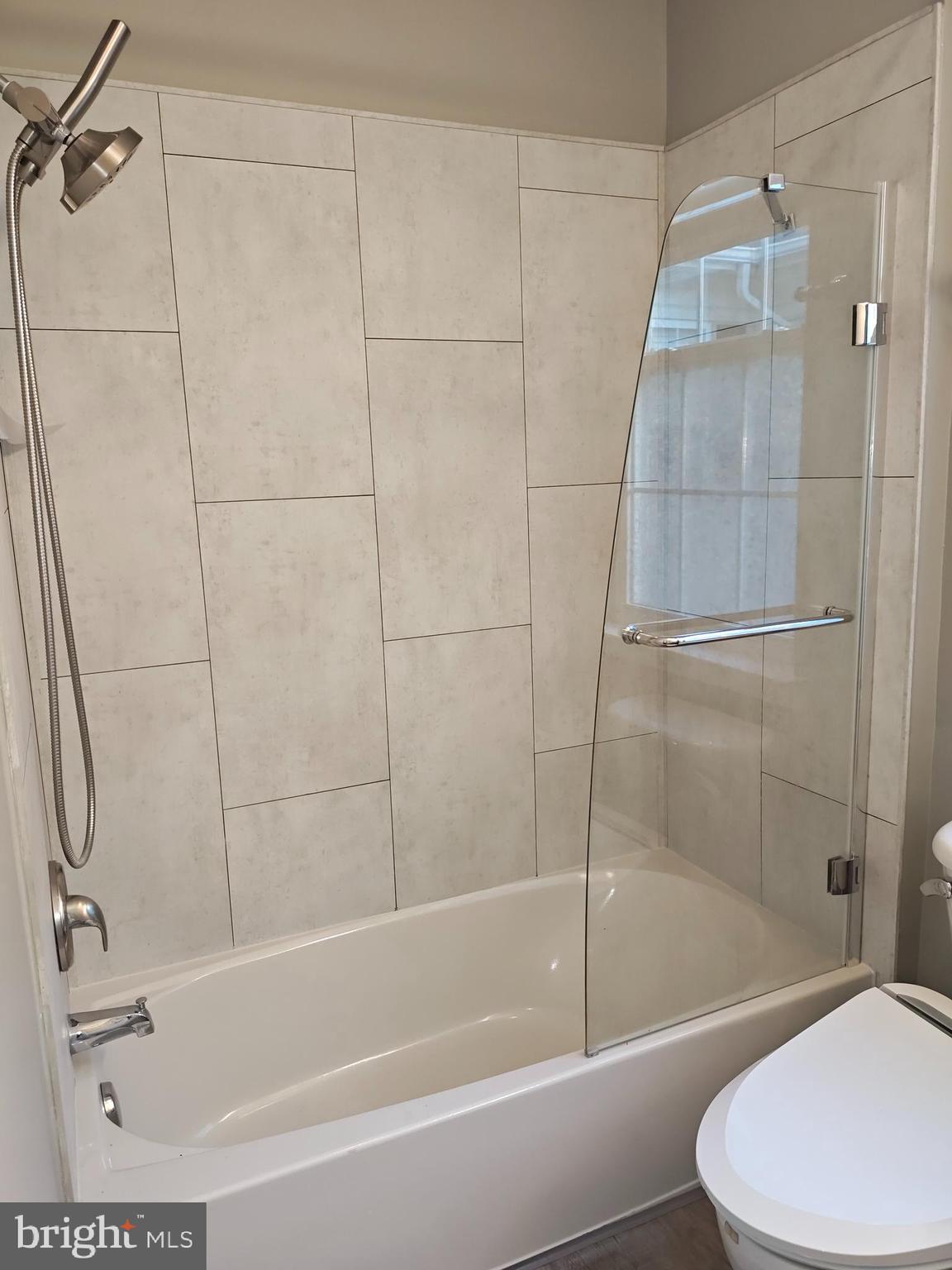 BELMONT BAY - Residential Lease