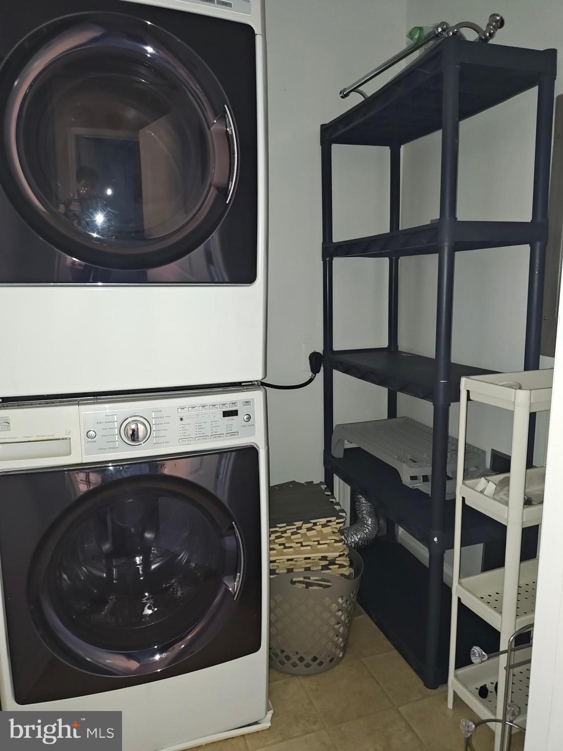 BELMONT BAY - Residential Lease