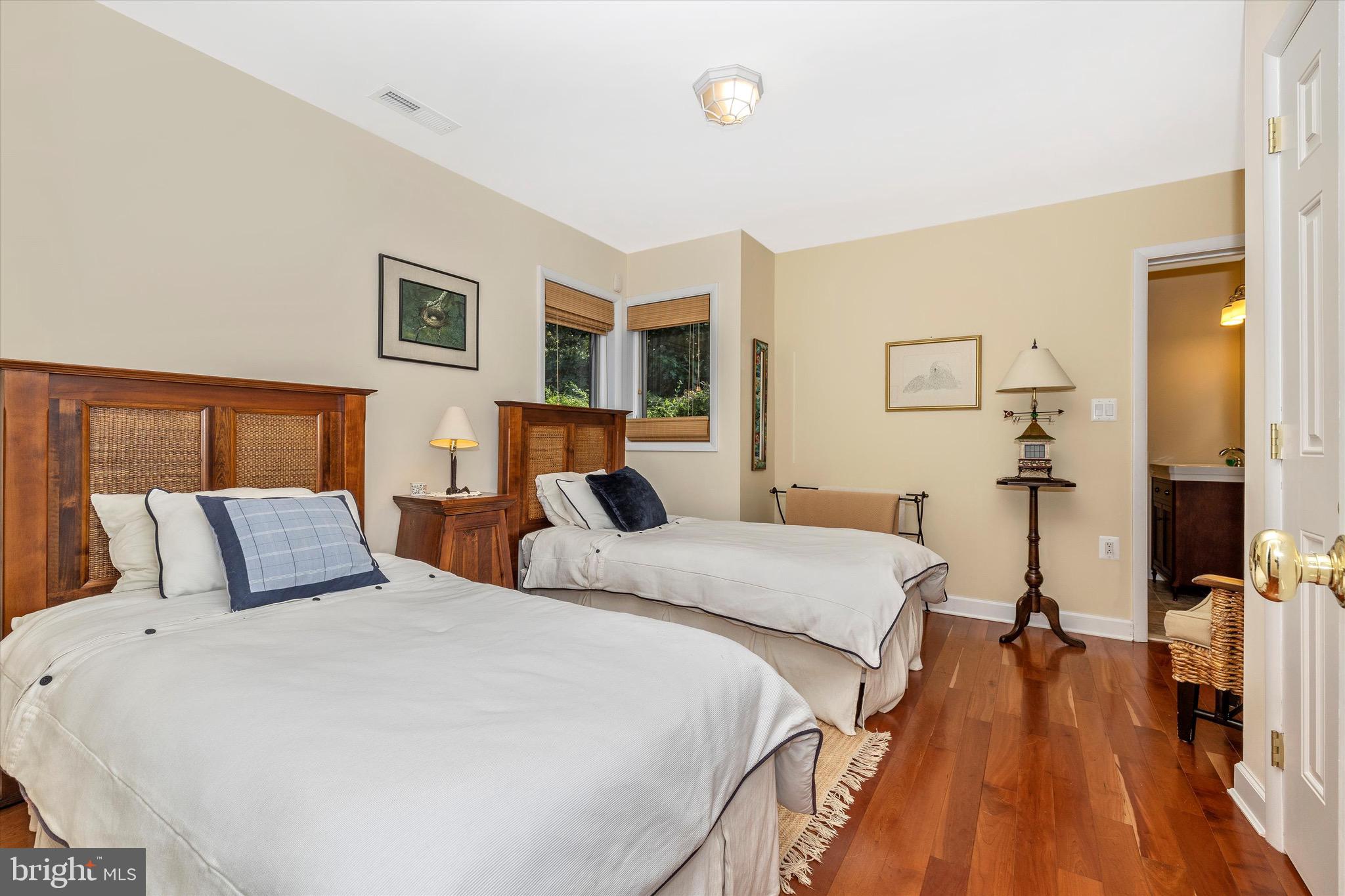 BARNESVILLE OUTSIDE - Residential