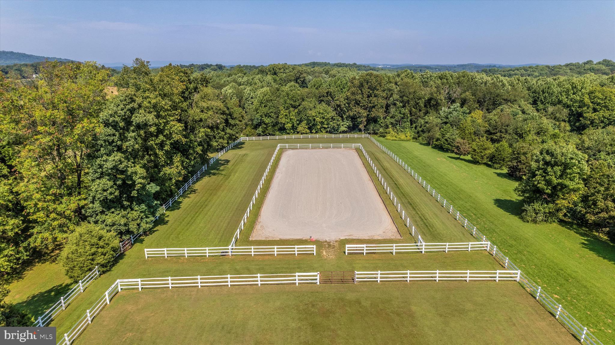 BARNESVILLE OUTSIDE - Residential