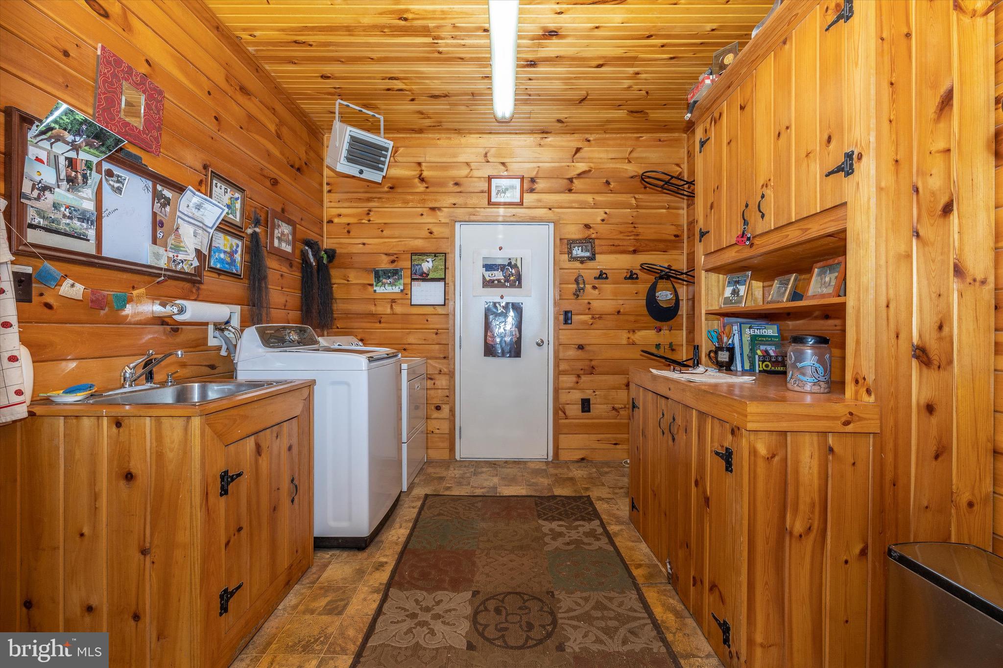 BARNESVILLE OUTSIDE - Residential