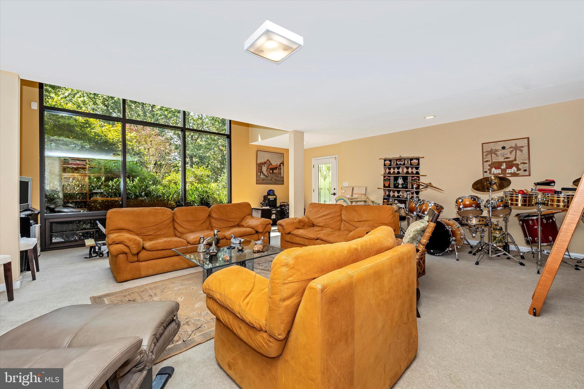 BARNESVILLE OUTSIDE - Residential