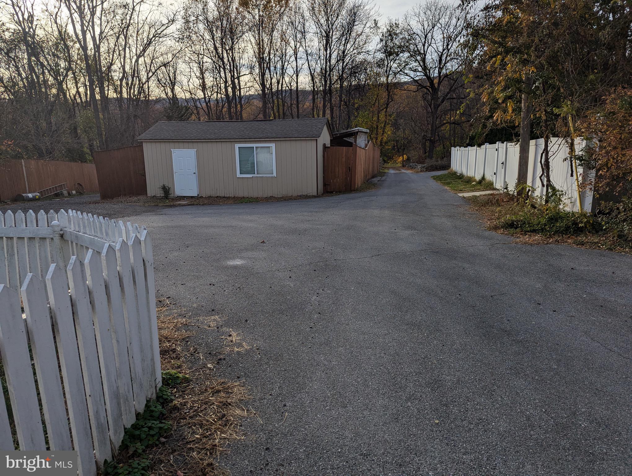 YELLOW SPRINGS - Residential