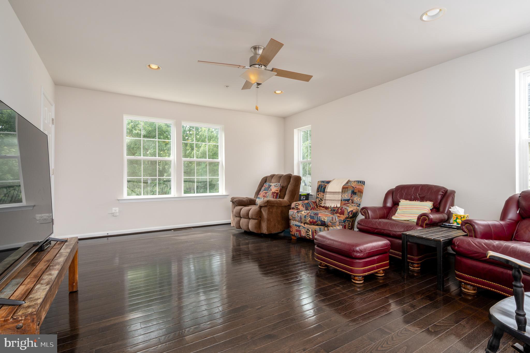 SUMMER HAVEN - Residential