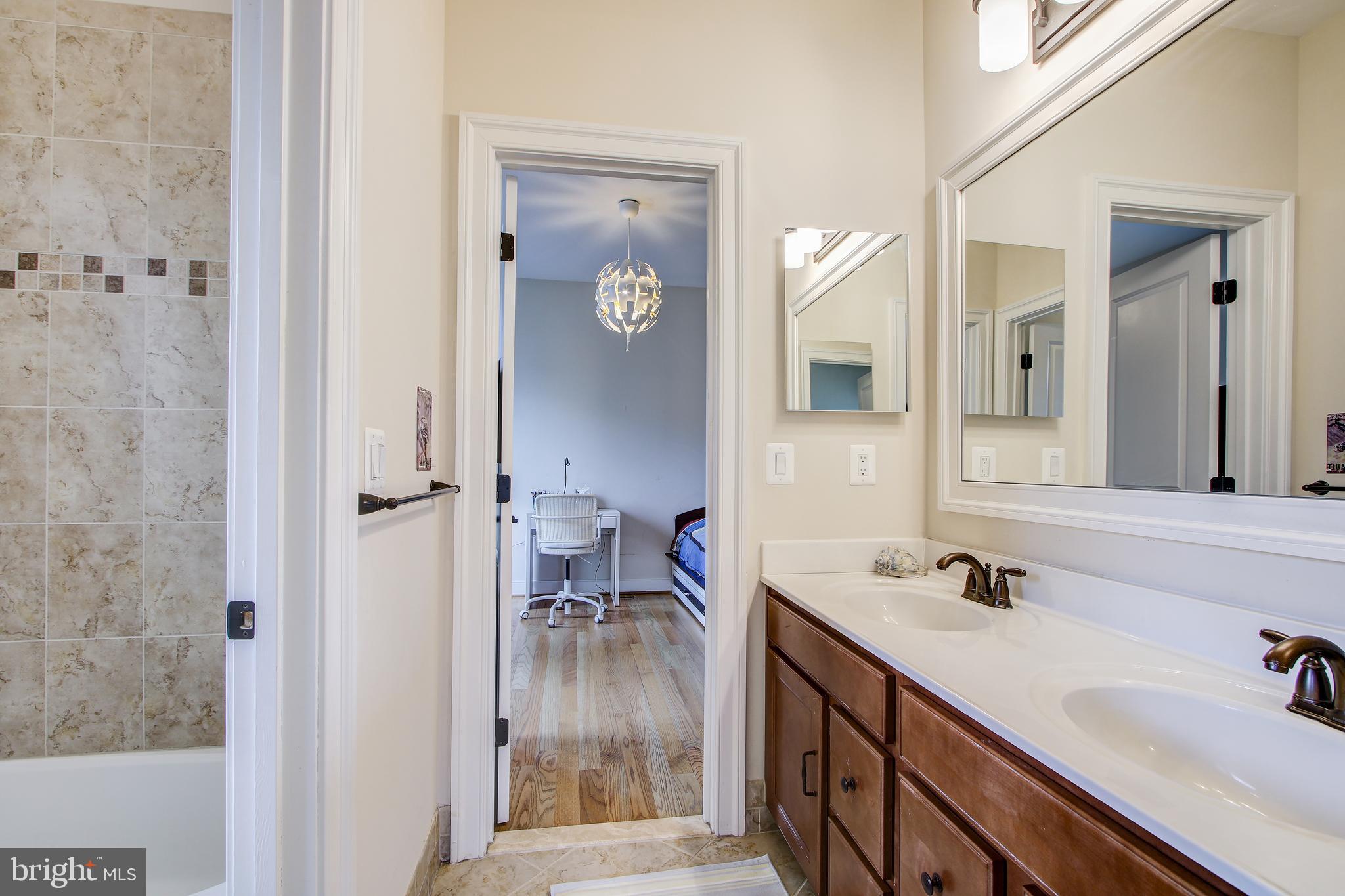 ALTA VISTA - Residential Lease