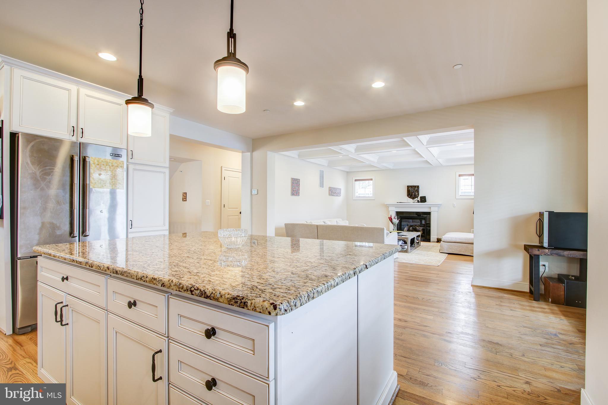 ALTA VISTA - Residential Lease