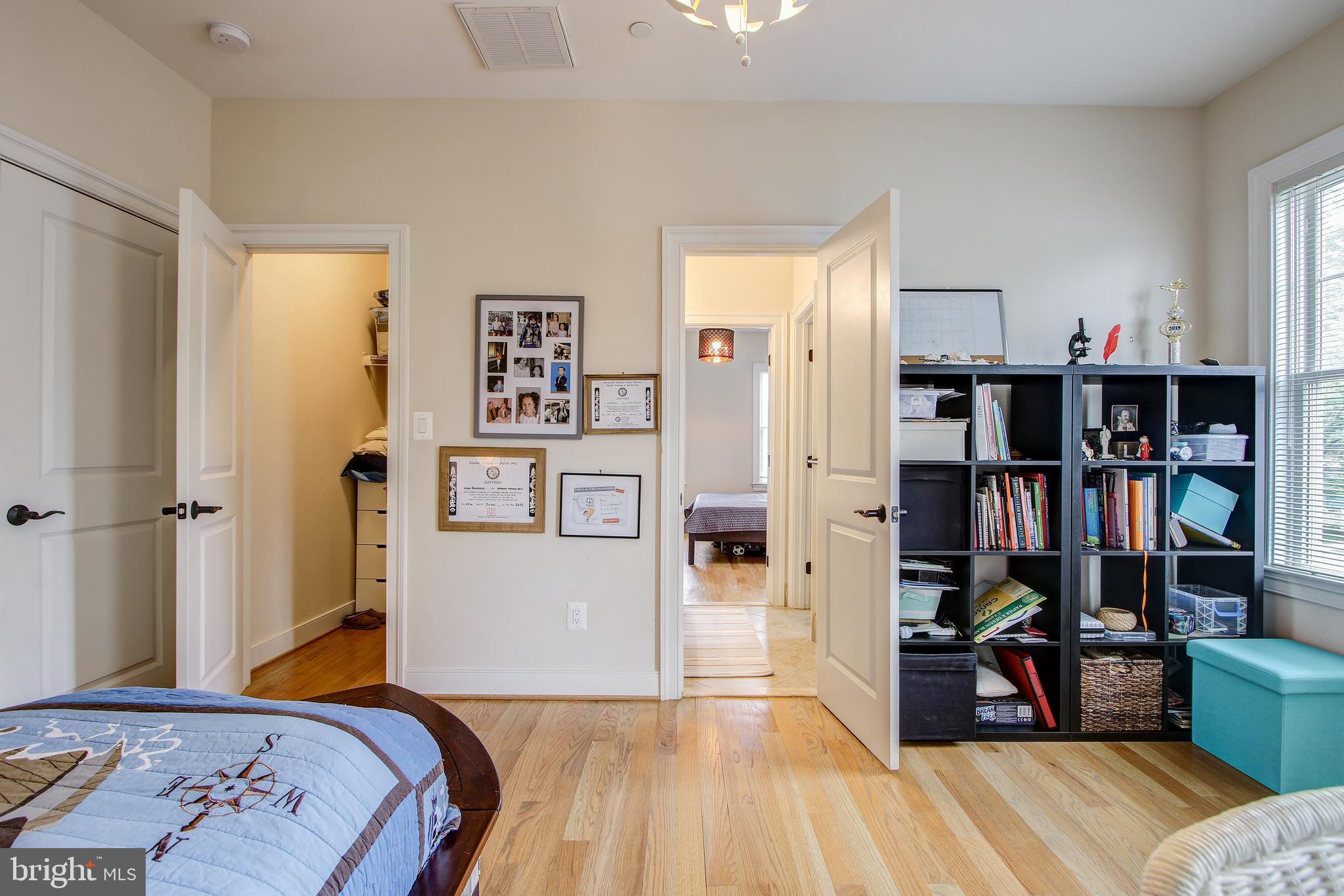 ALTA VISTA - Residential Lease