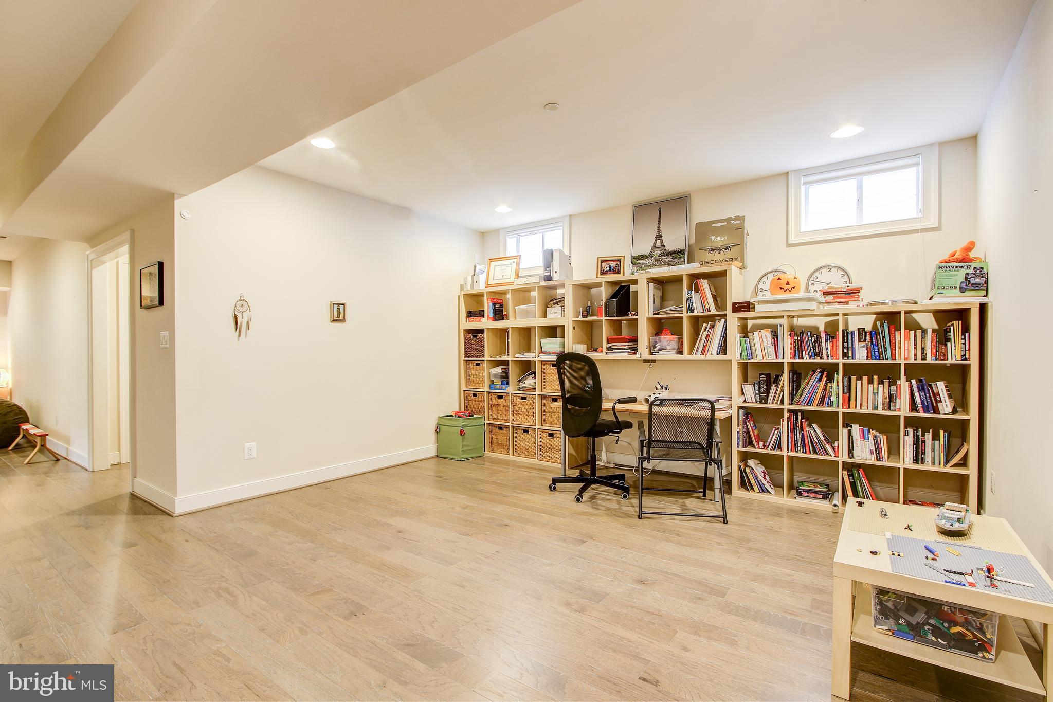 ALTA VISTA - Residential Lease