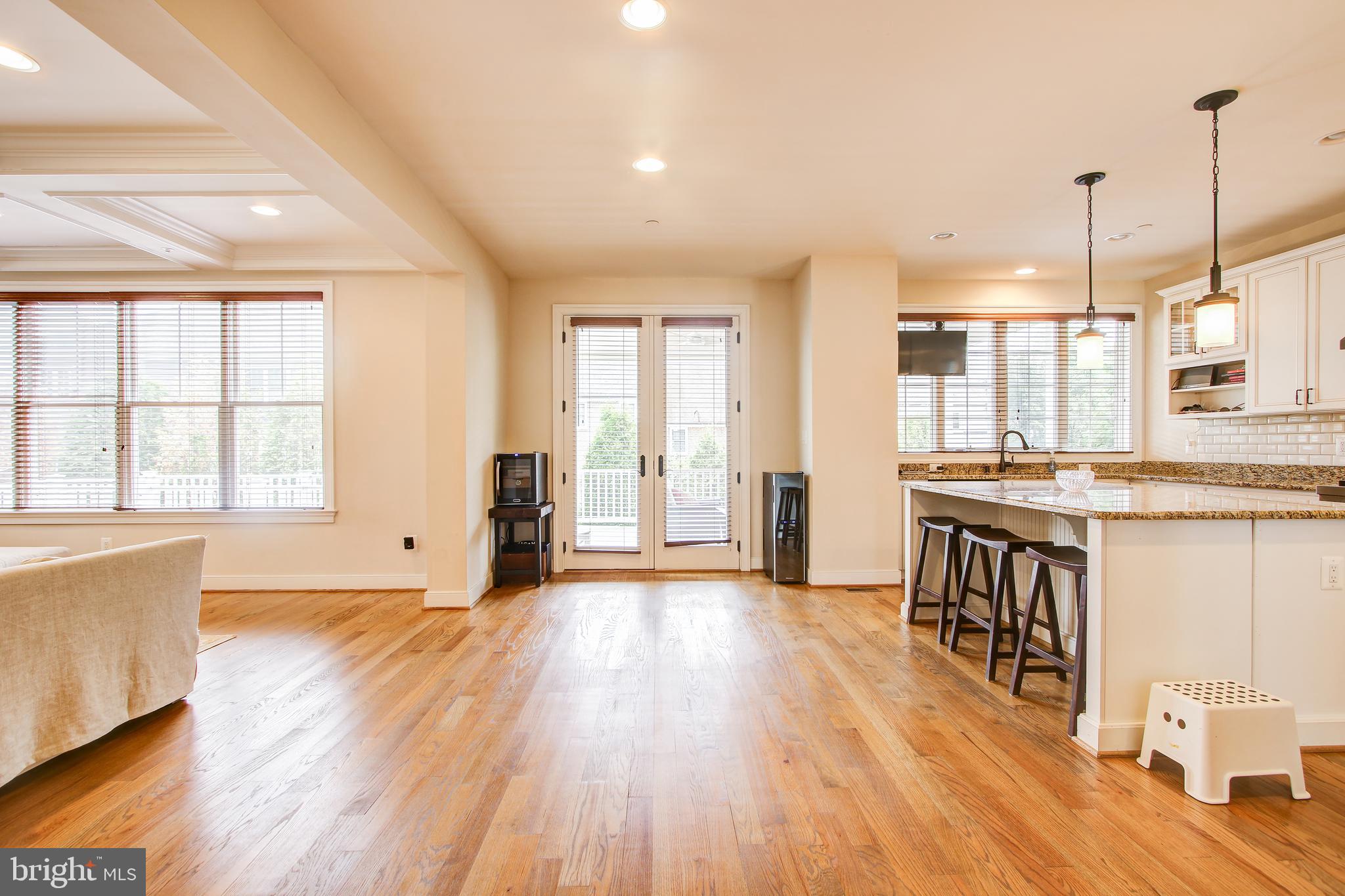 ALTA VISTA - Residential Lease