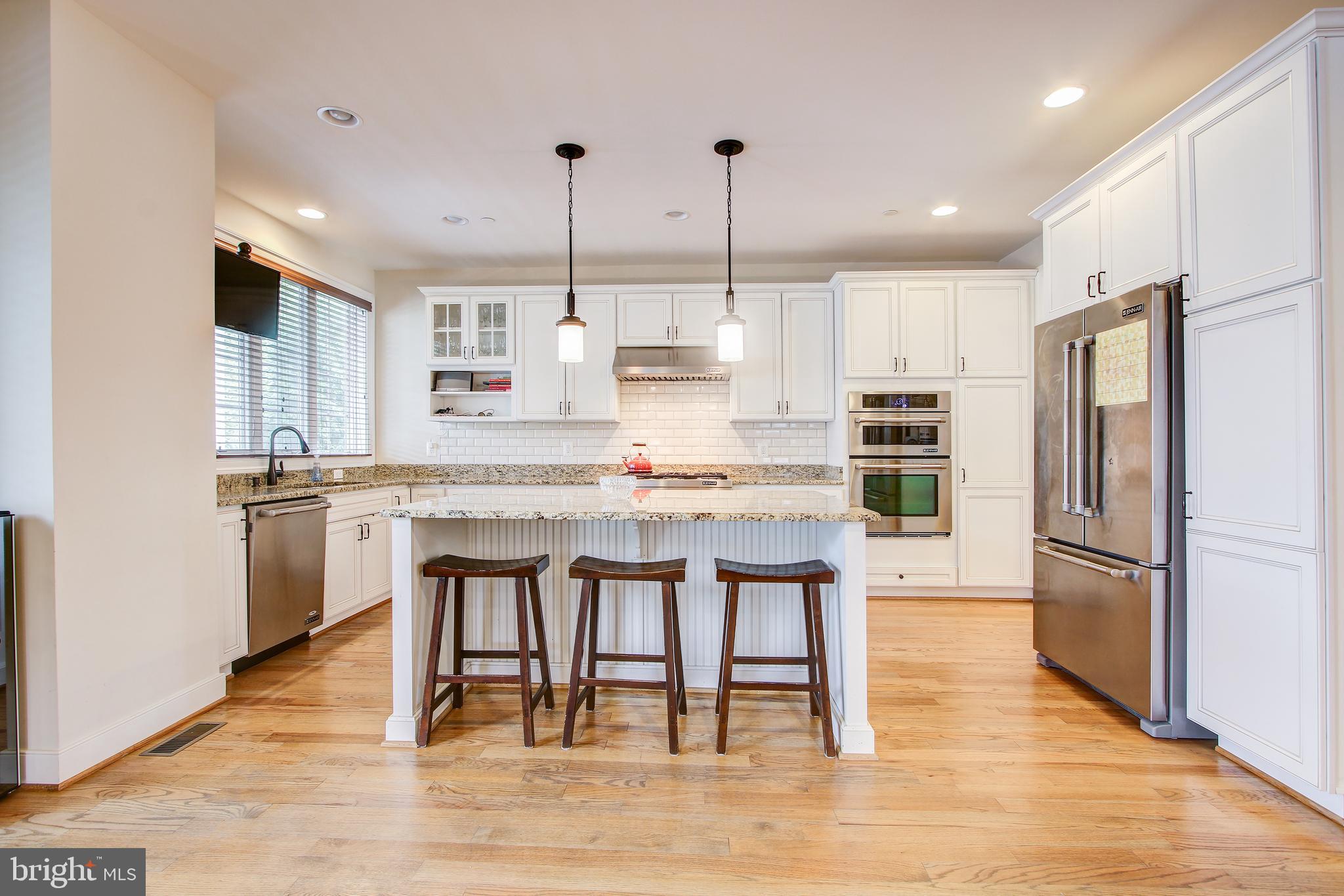 ALTA VISTA - Residential Lease