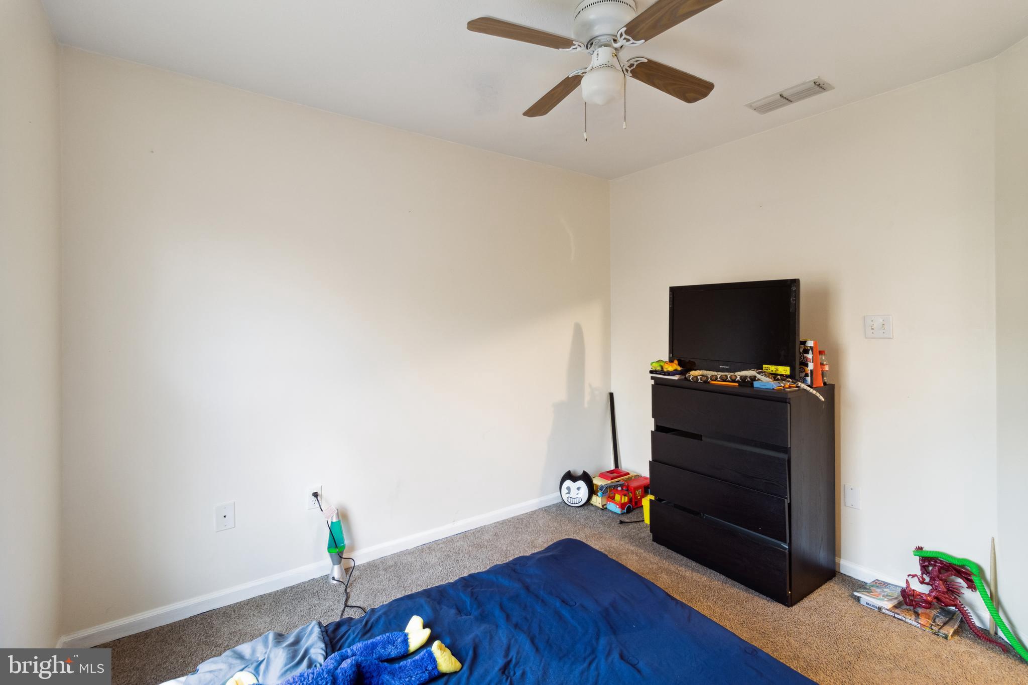 PIKESWOOD VILLAGE - Residential