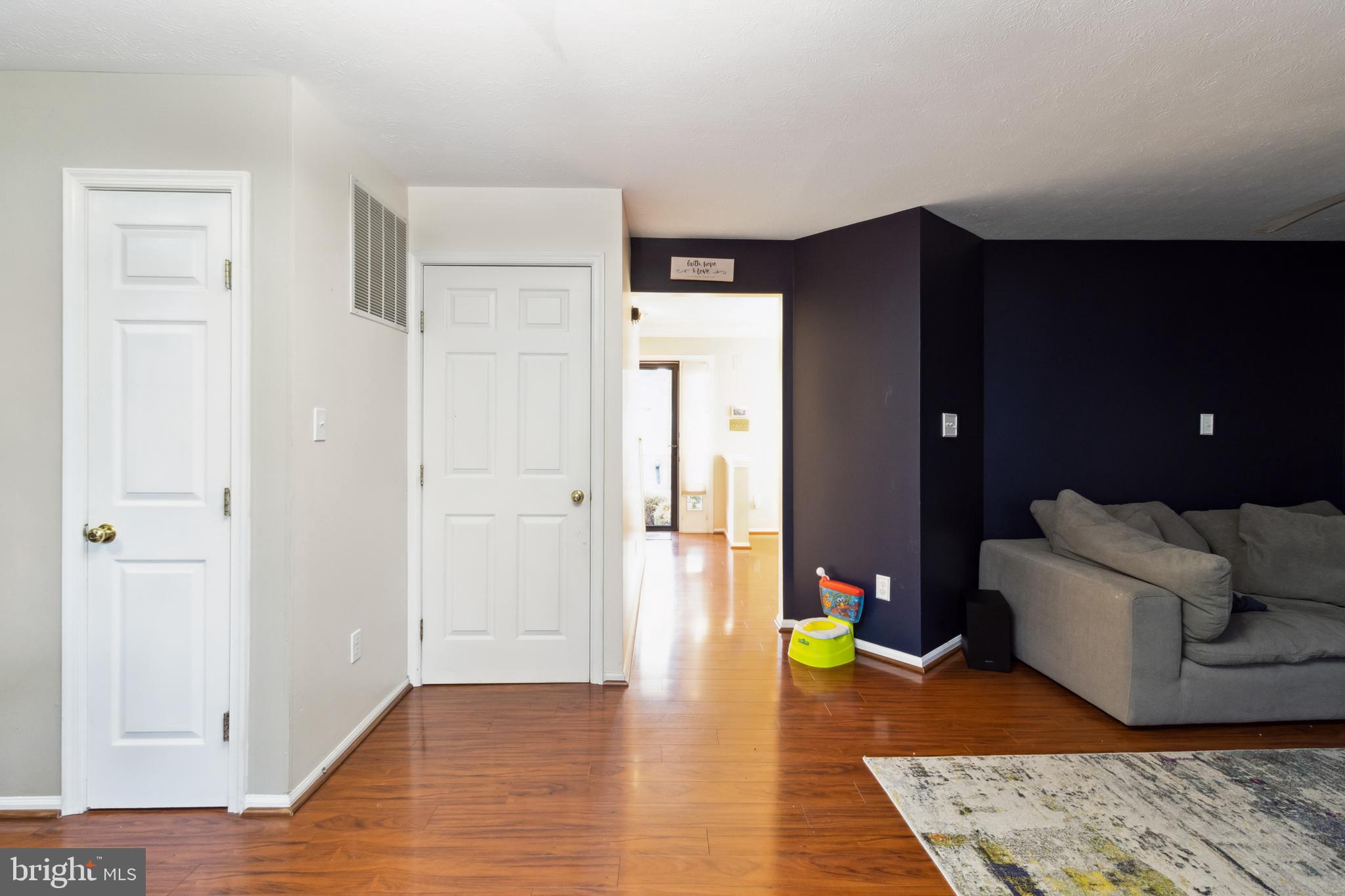 PIKESWOOD VILLAGE - Residential