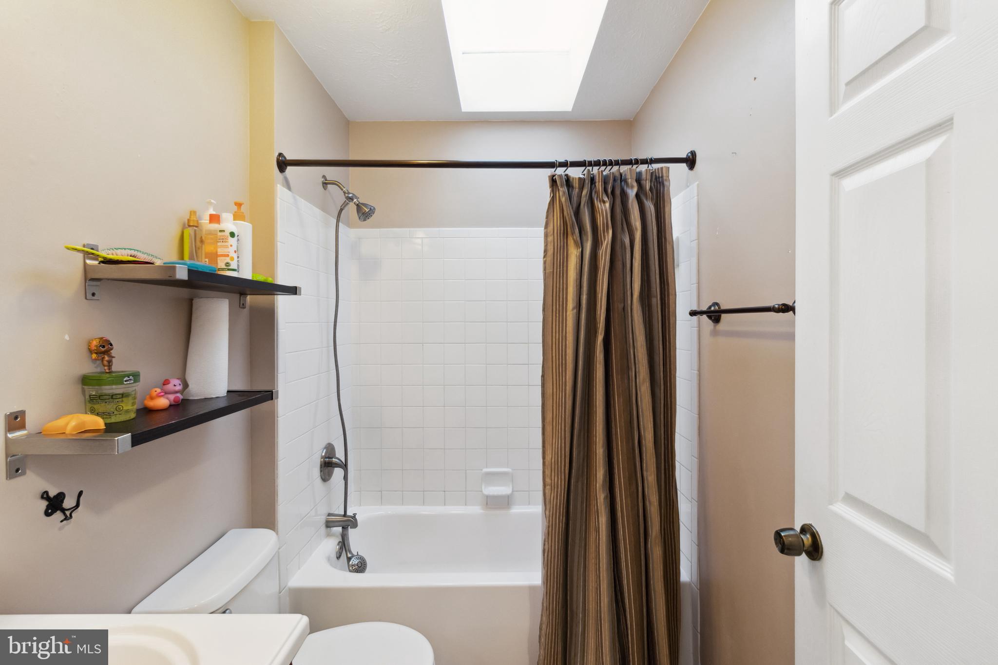 PIKESWOOD VILLAGE - Residential