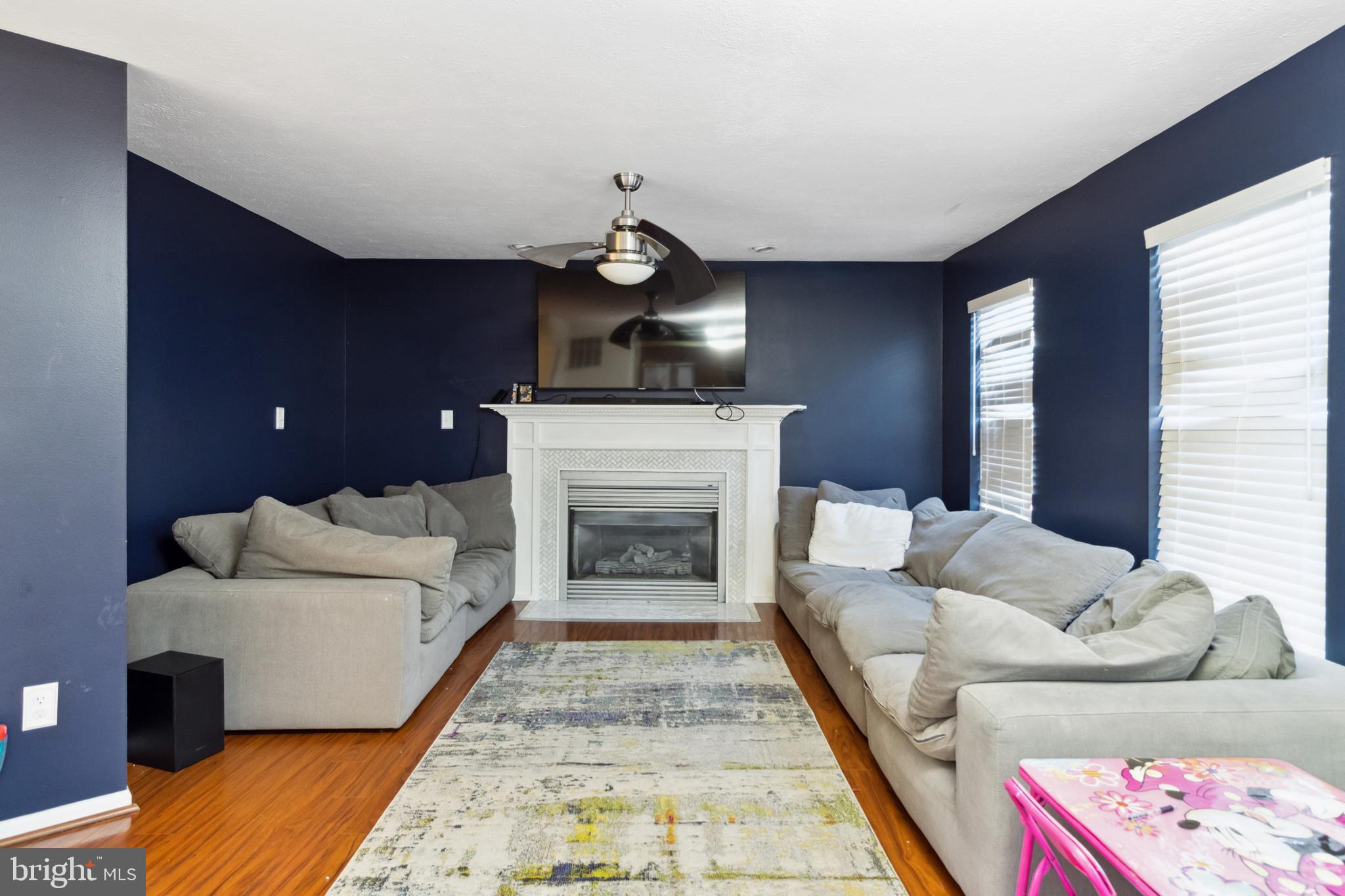 PIKESWOOD VILLAGE - Residential