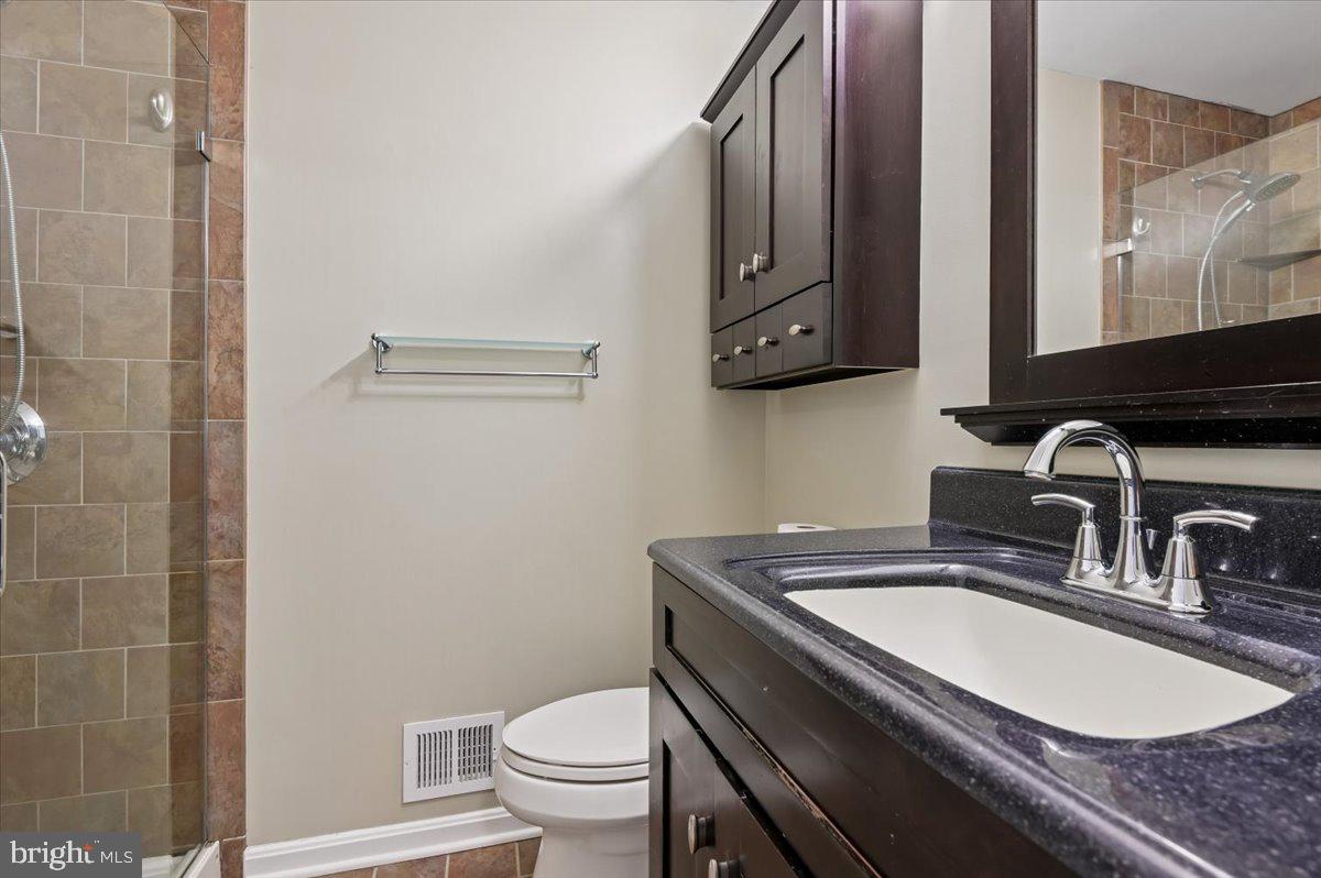 VILLAGE OF THOMAS RUN - Residential