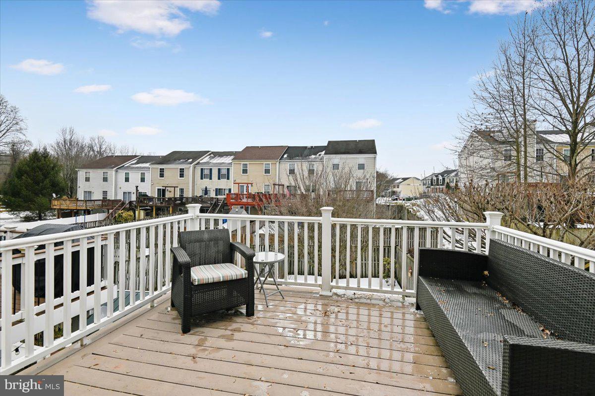 VILLAGE OF THOMAS RUN - Residential