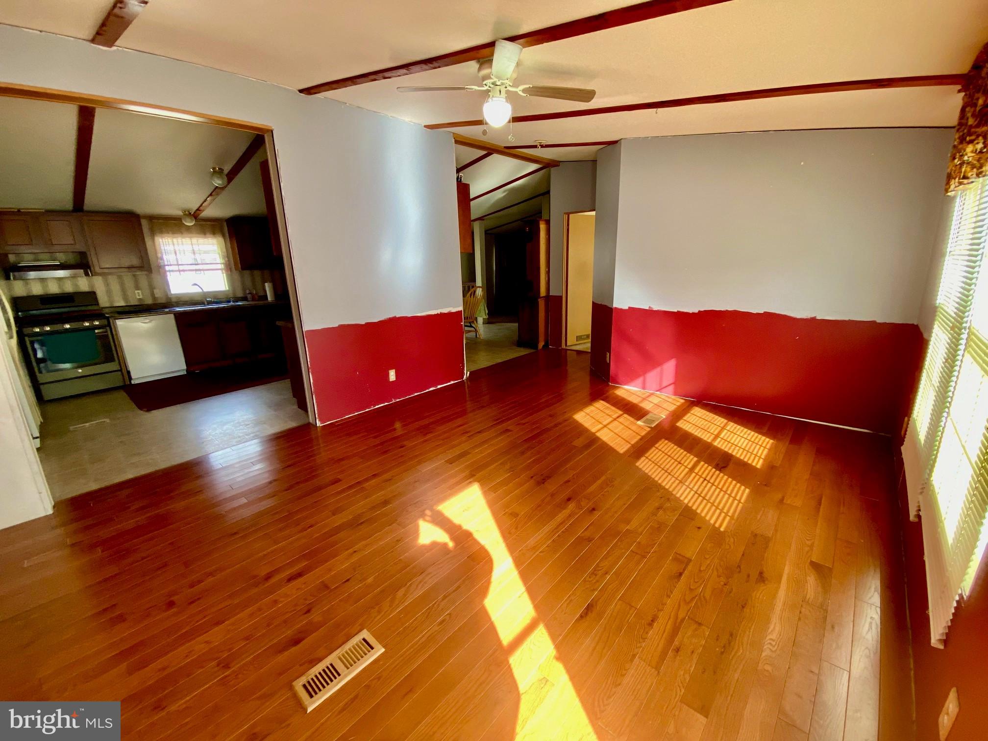 PLEASANT HILLS TR - Residential